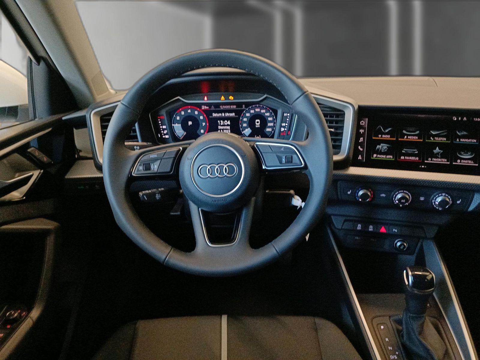 Audi A1 Sportback 1.0 TFSI S tronic LED*PDC*SHZ