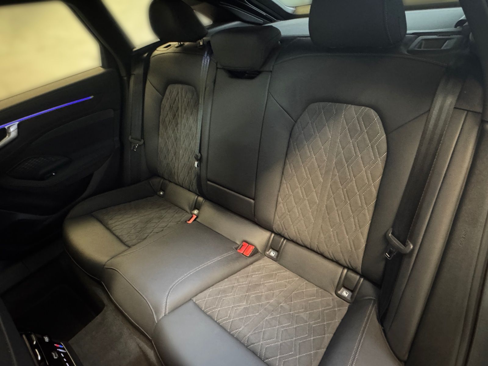 Audi A6 Avant TDI quattro edition one S line 360° ACC