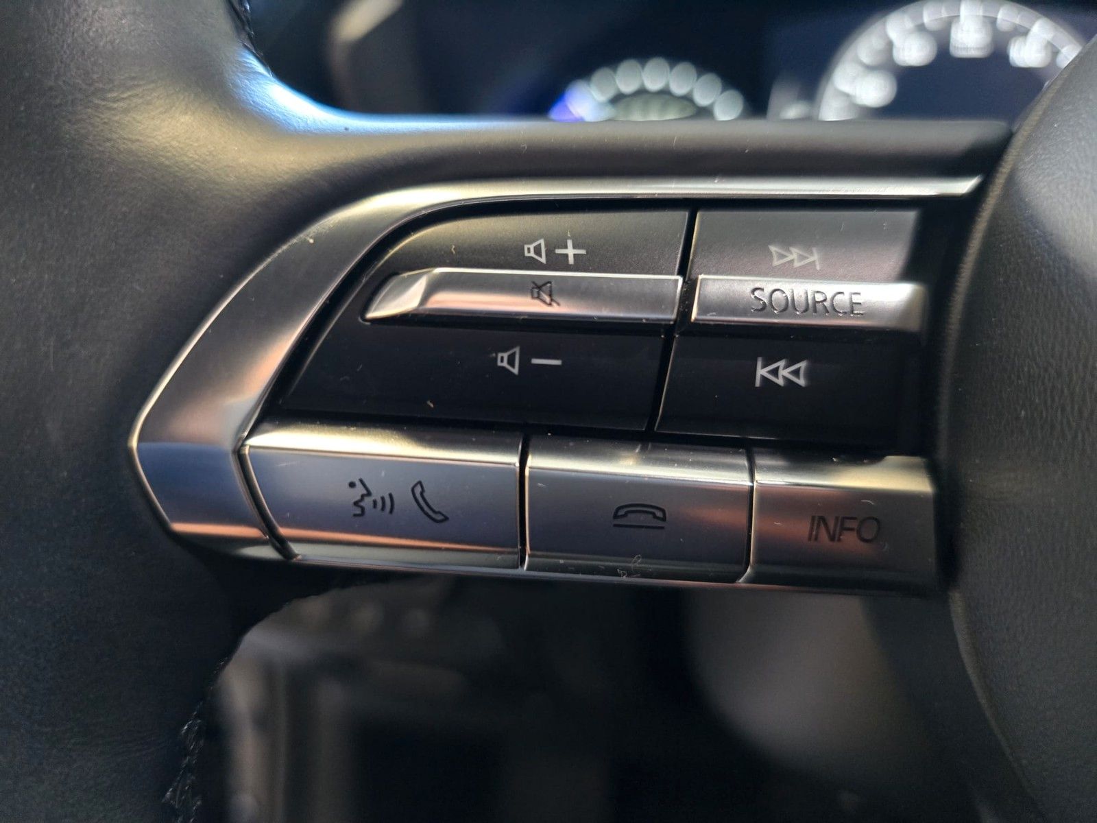 Mazda MX-30 e-SKYACTIV *KOM-P*IV-P*PRE-P*HUD*BOSE*360°