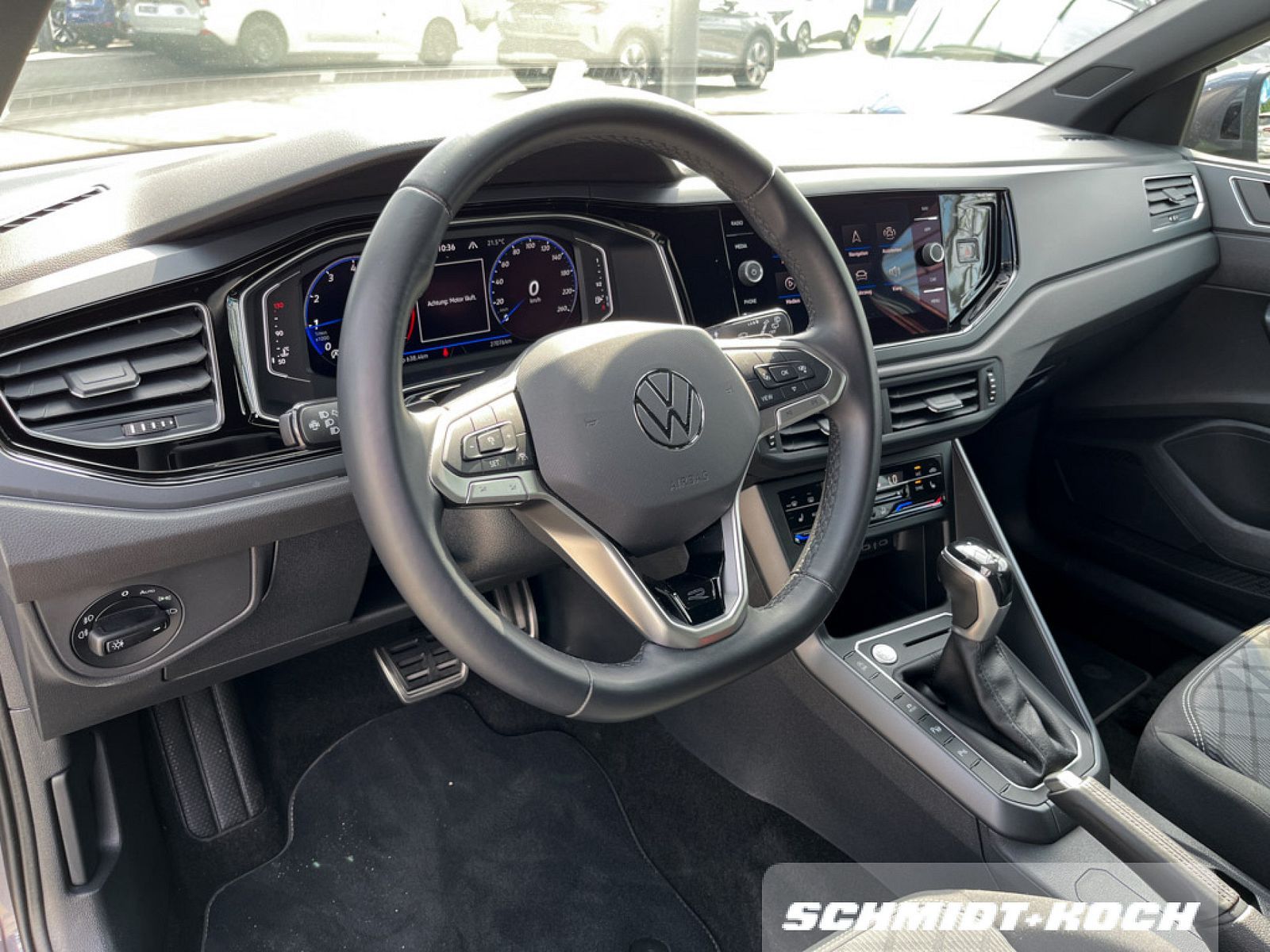 Volkswagen Taigo 1.5 TSI R-Line - Samsaru's Car Outlet