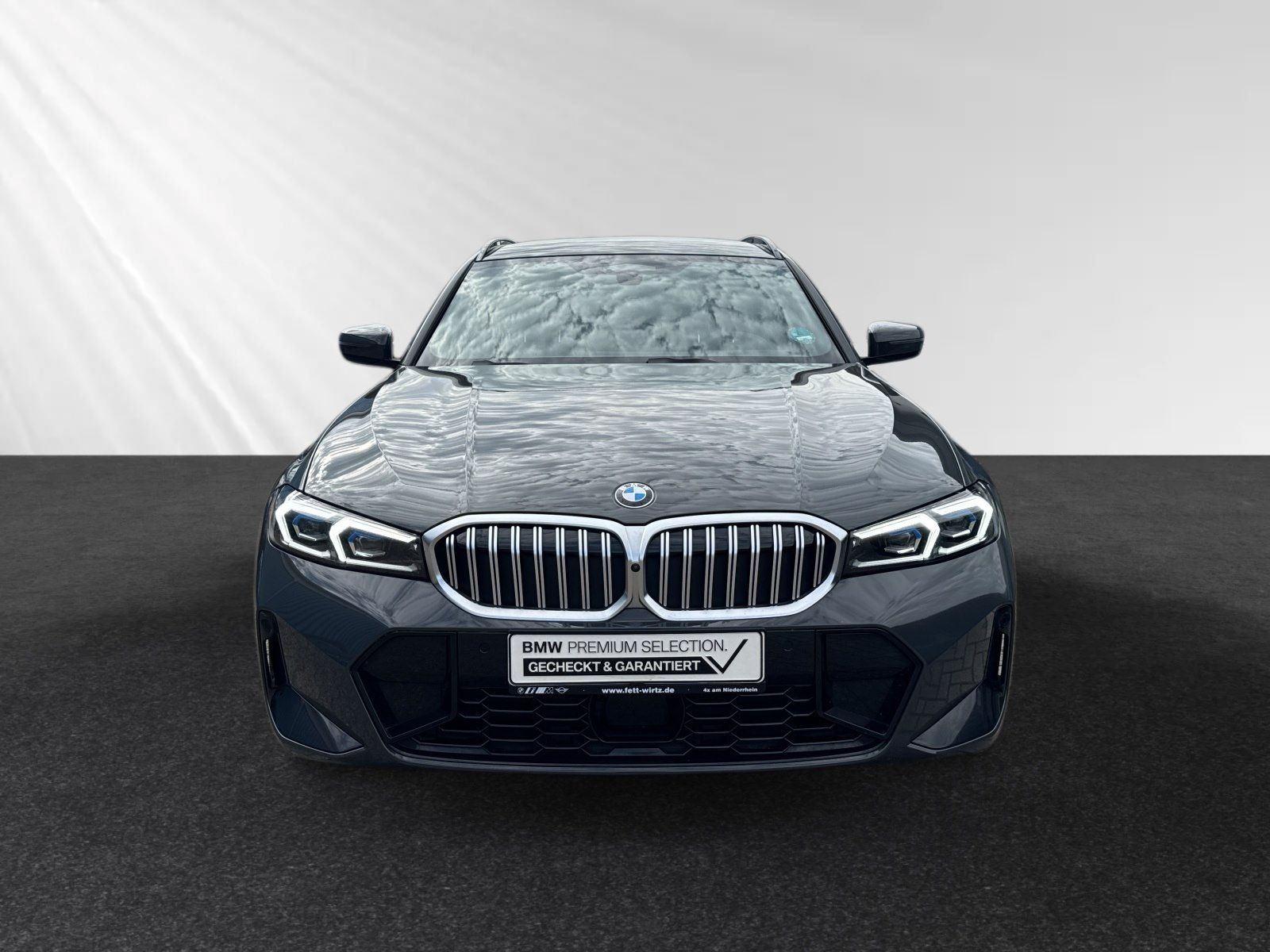 BMW 320d xDrive Touring Inkl. € 1.190 Zubehörbonus*