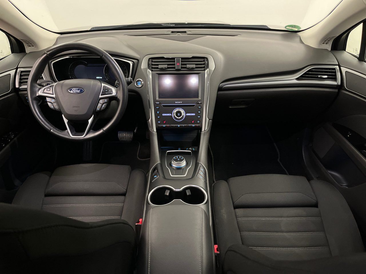 Ford Mondeo 2.0 EcoBlue Titanium - Samsaru's Car Outlet