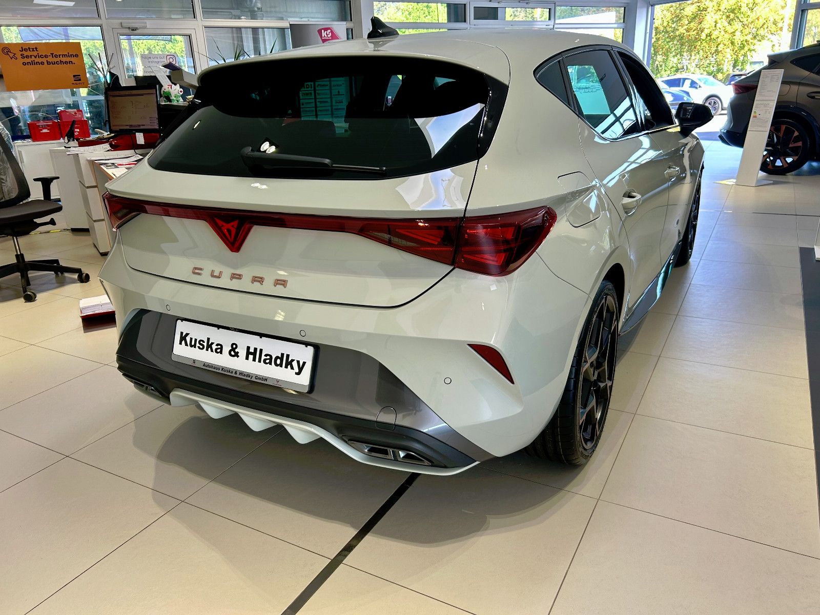 Cupra Leon 1.5 eTSI - Samsaru's Car Outlet