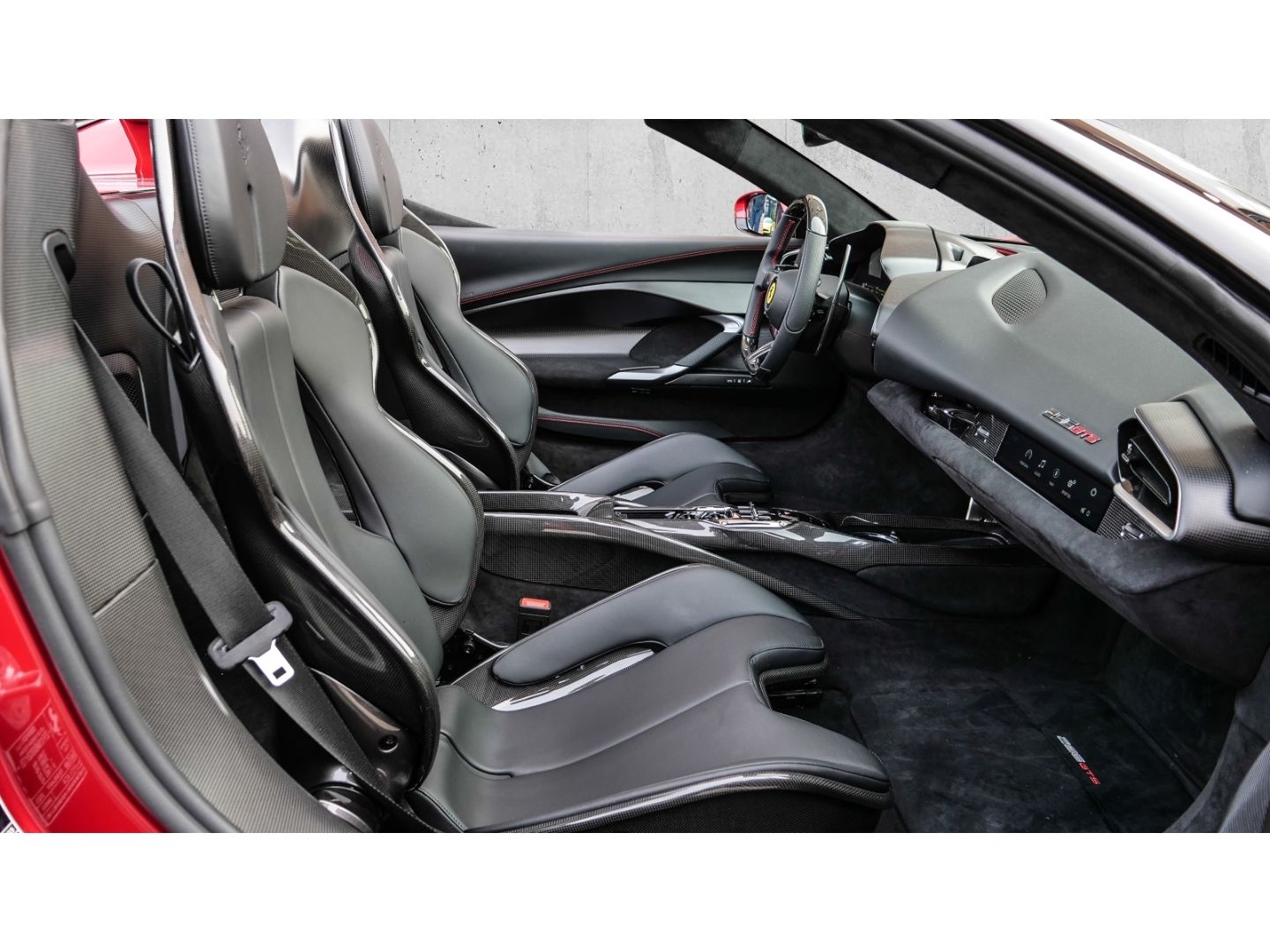 Ferrari 296 GTS - Samsaru's Car Outlet