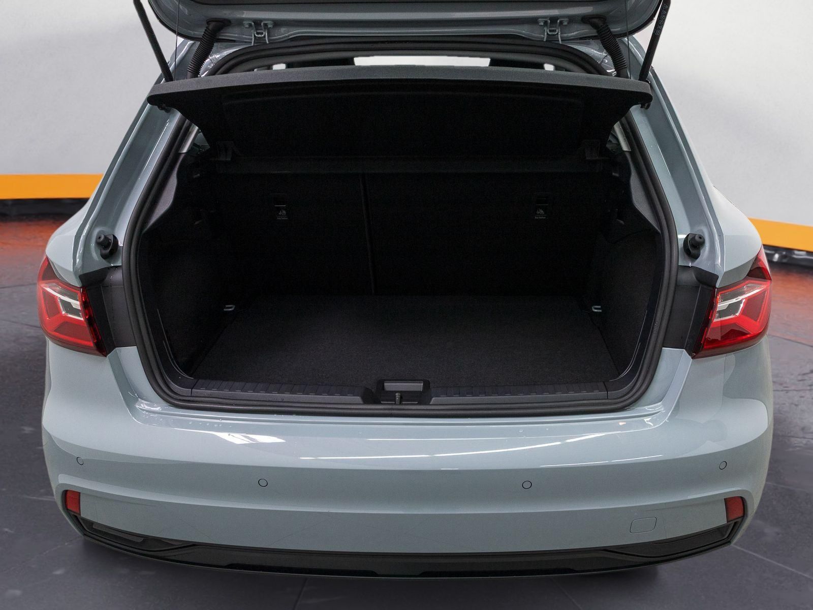 Audi A1 Sportback 25 TFSI ADVANCED - Samsaru's Car Outlet