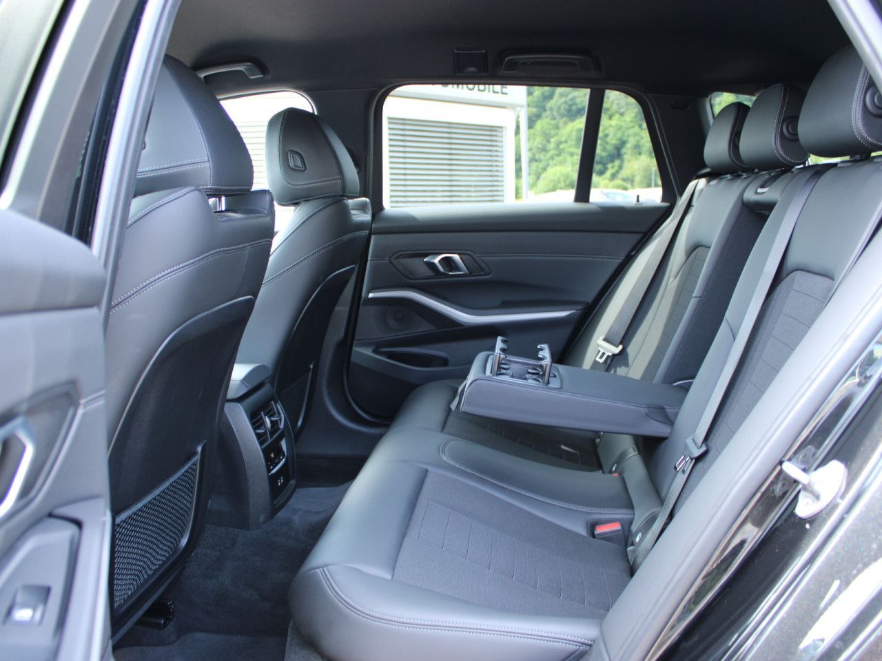BMW 320d xDr.T.Sports.LiveProf.HiFi - Samsaru's Car Outlet
