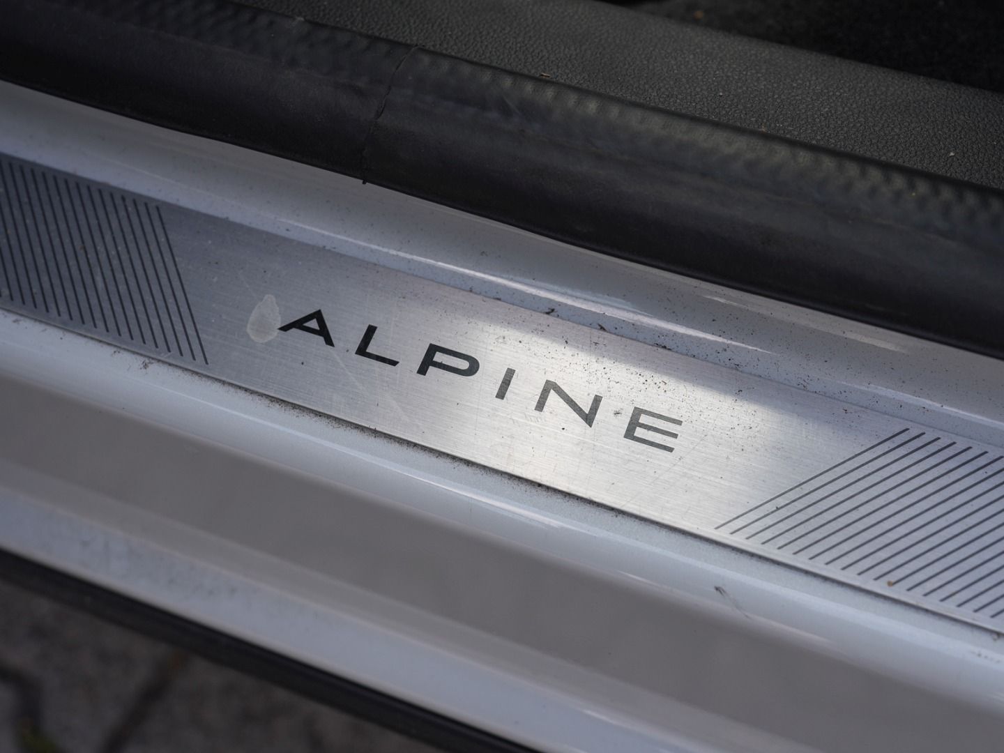 Renault Arkana ESPRIT ALPINE M-Hybrid - Samsaru's Car Outlet