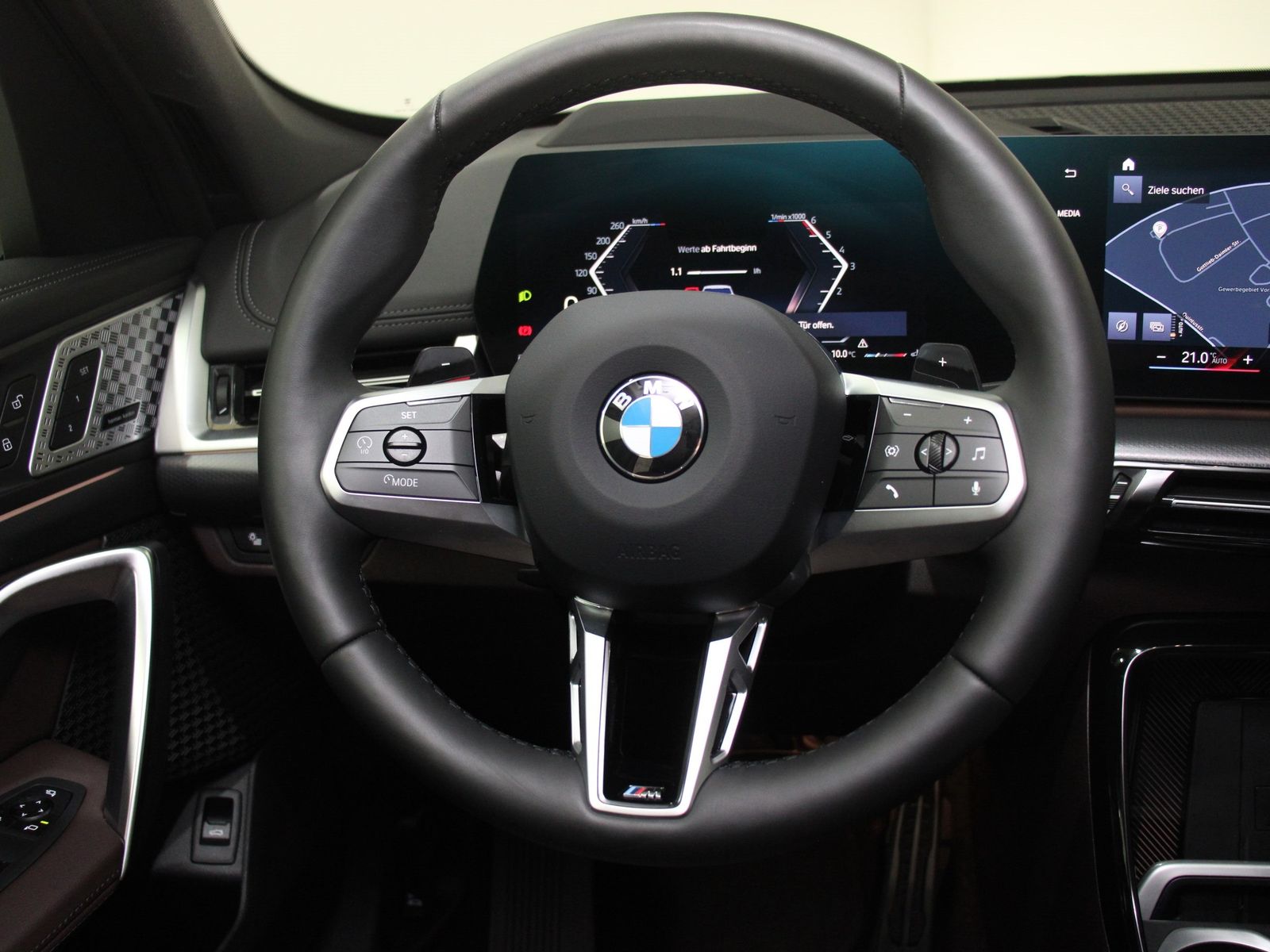 BMW X1 xDrive20d M Sportpaket - Samsaru's Car Outlet