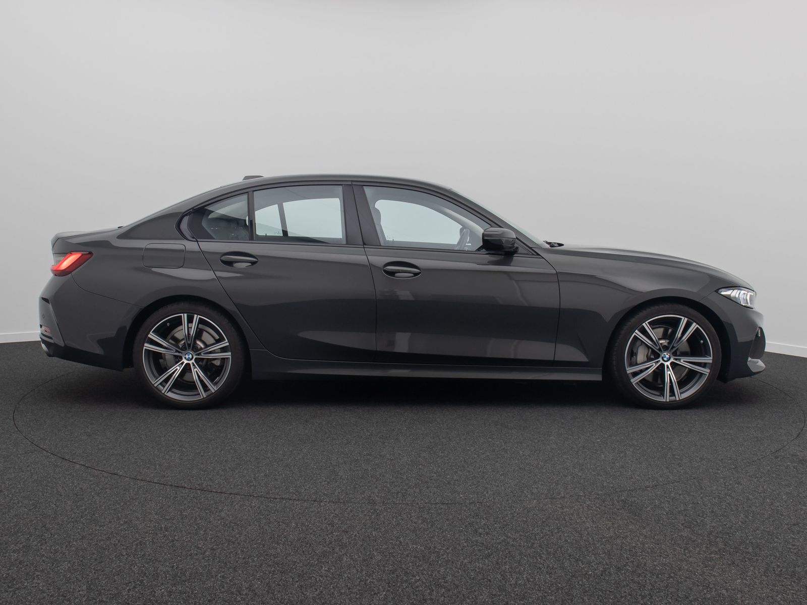 BMW 330i xD Komfort DAB HiFi Leder M Sport 19Zoll