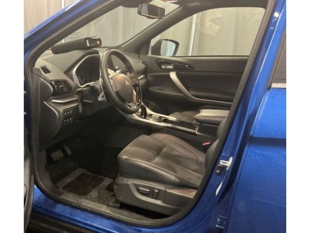 Mitsubishi Eclipse Cross Plus Select Black Hybrid 4WD 2.4 M