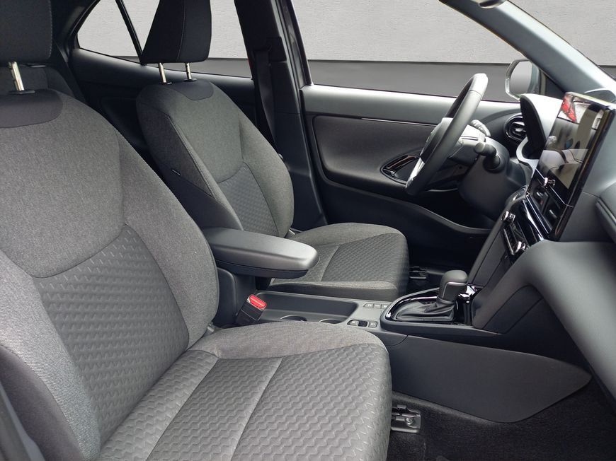 Toyota Yaris Cross Teamplayer Safety-Paket Winter-Paket