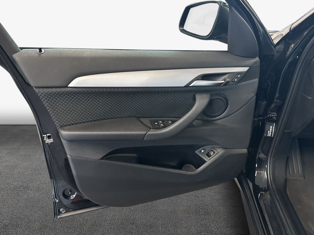 BMW X1 xDrive25e Advantage - Samsaru's Car Outlet