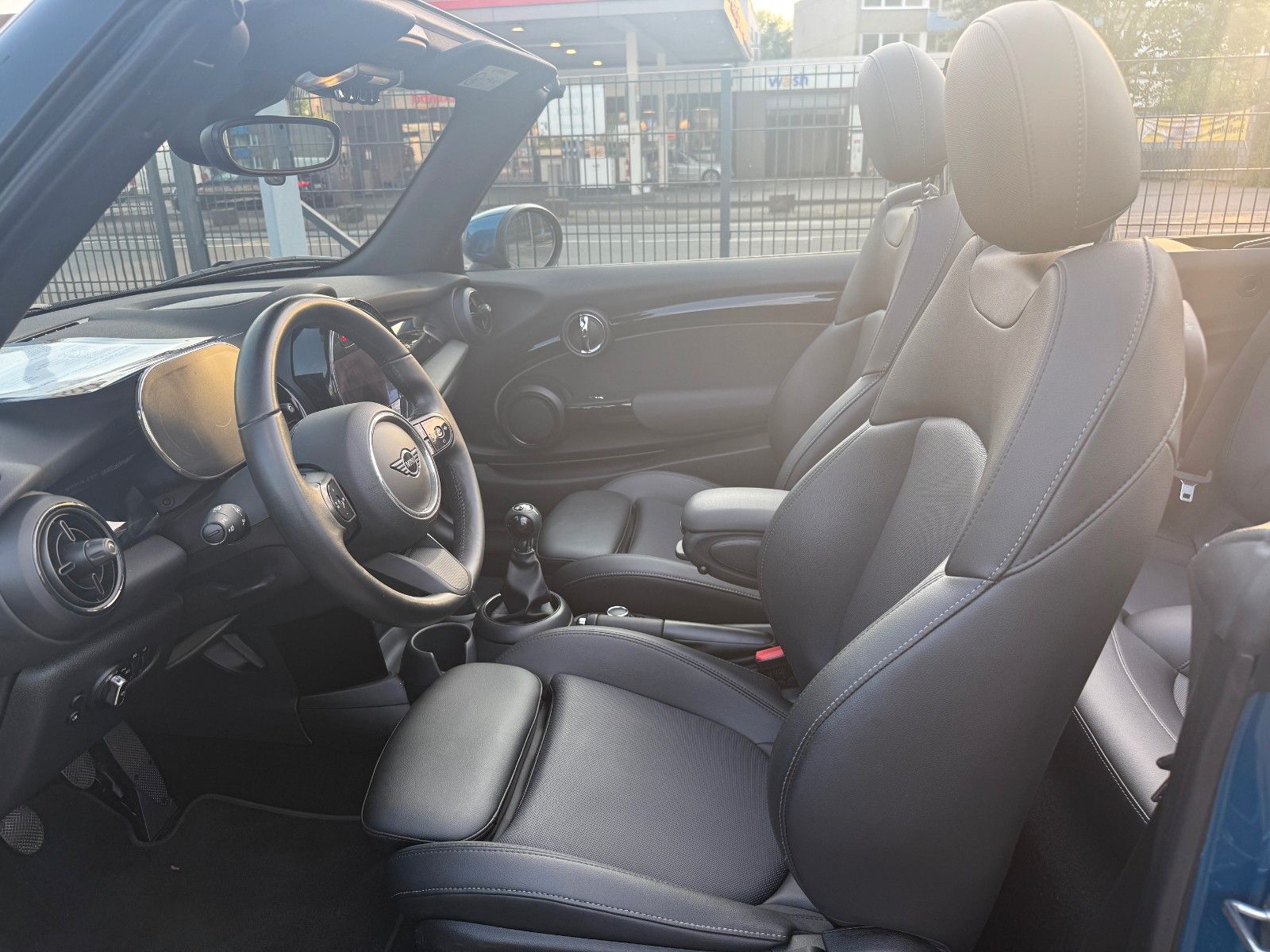 MINI COOPER Cabrio - Samsaru's Car Outlet