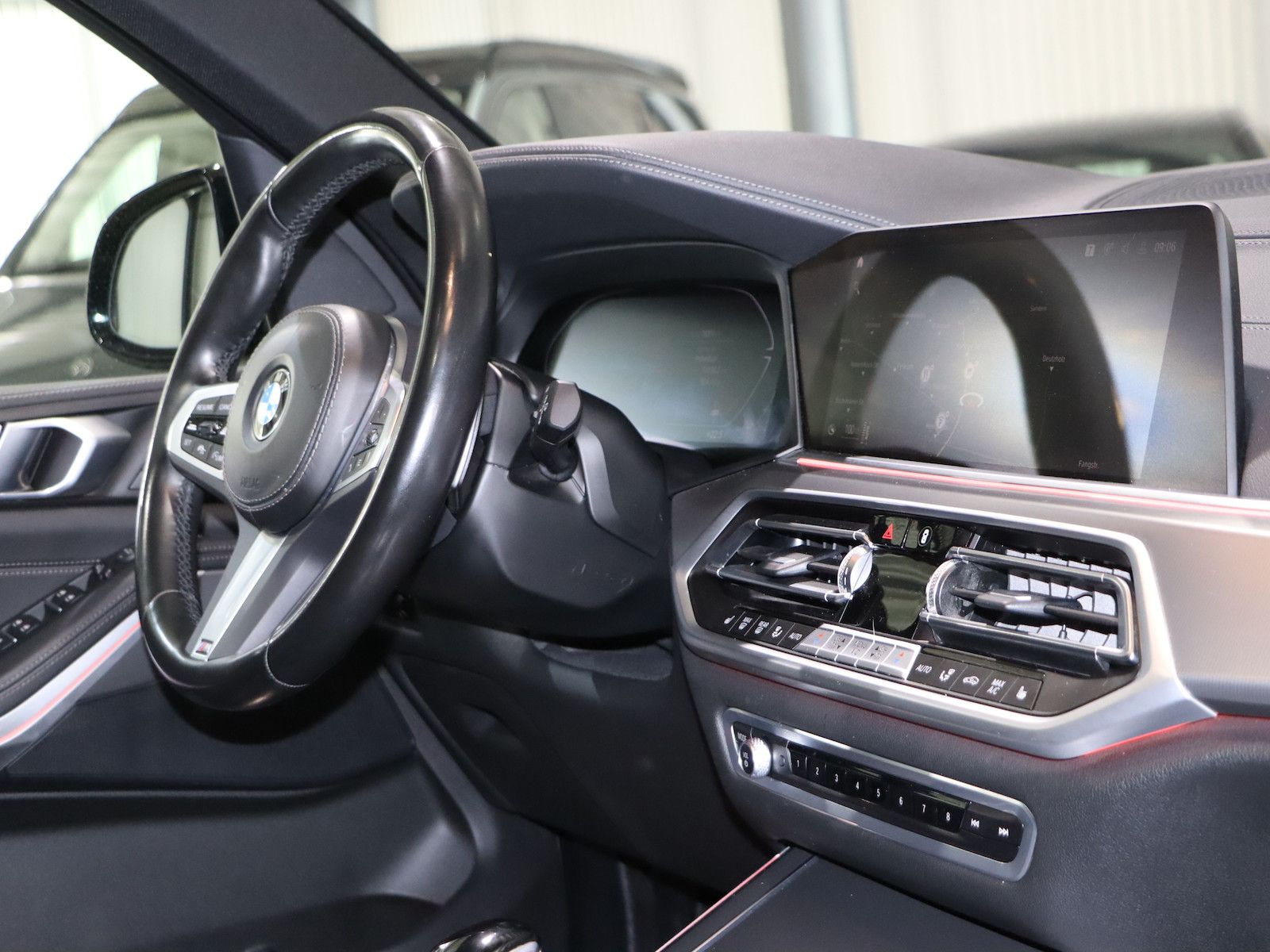 BMW X5 xDrive 40d M-SPORTPAKET / 7-SITZER / PANORAMA