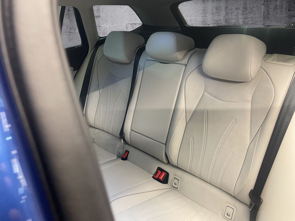 Volkswagen Passat Variant 1.5 eHybrid Elegance DSG Matrix