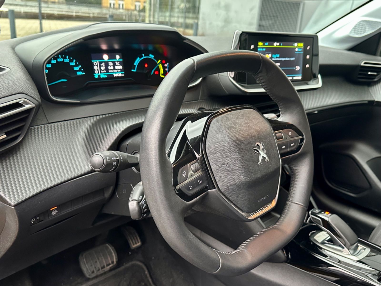 Peugeot e-208 Active Pack - Samsaru's Car Outlet