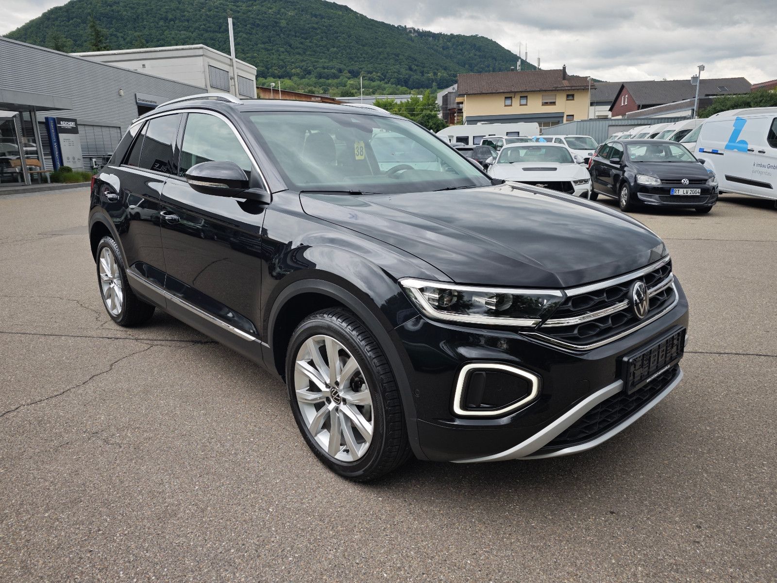 Volkswagen T-Roc Style 150PS DSG - Samsaru's Car Outlet