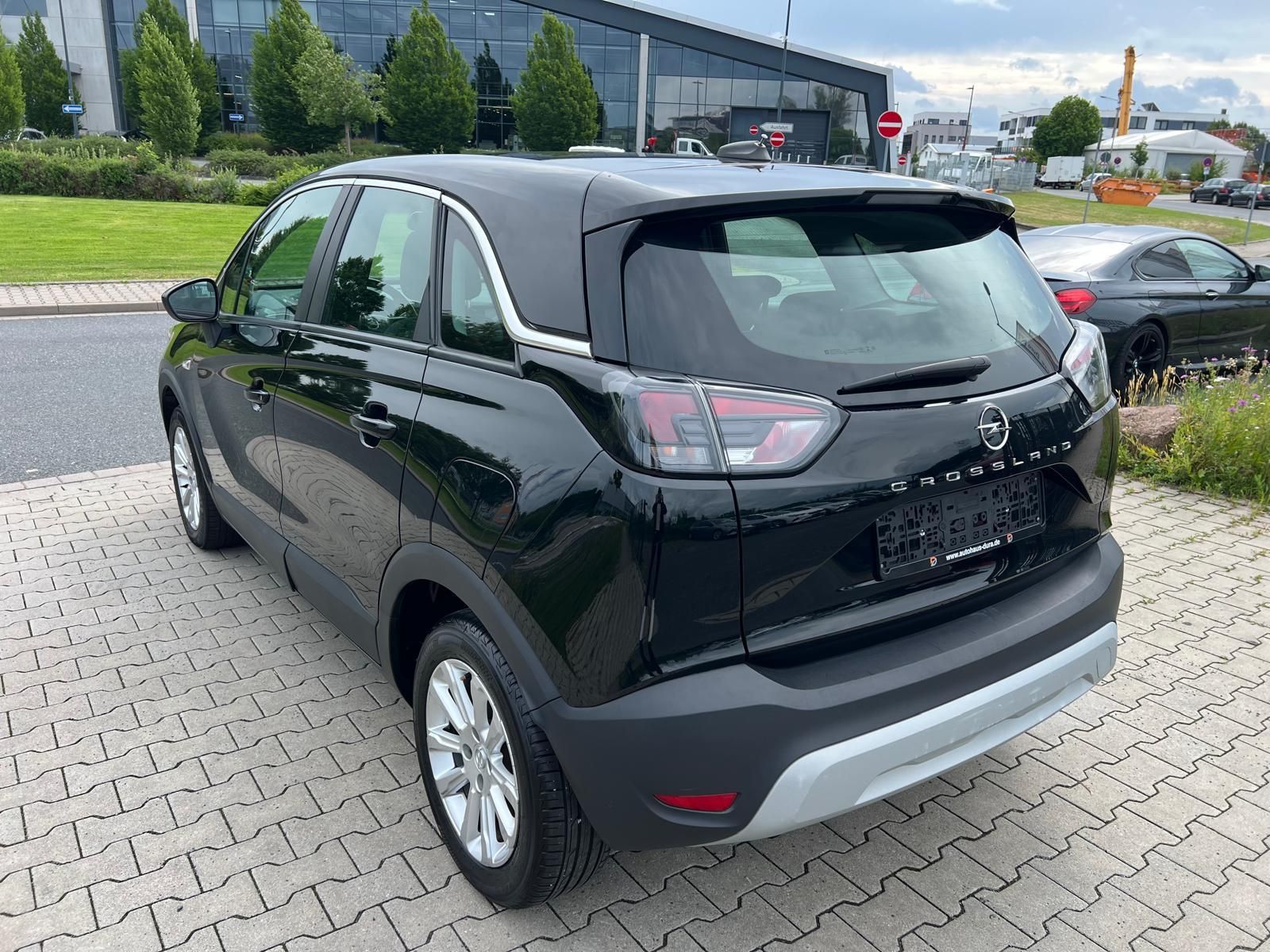 Opel Crossland 1.5 D Elegance Aut. - Samsaru's Car Outlet