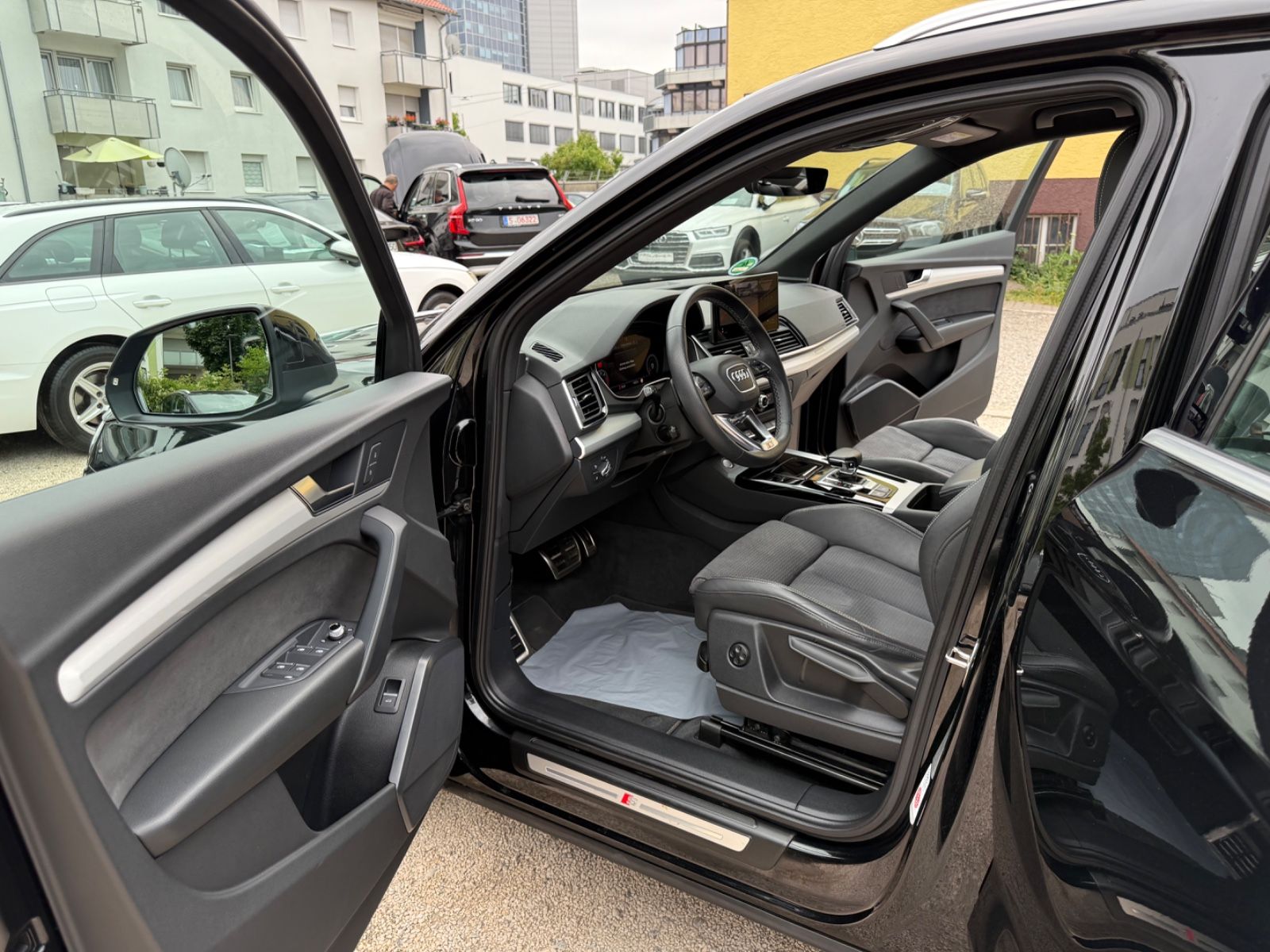 Audi Q5 Sportback 40 TDI S-Line - Samsaru's Car Outlet