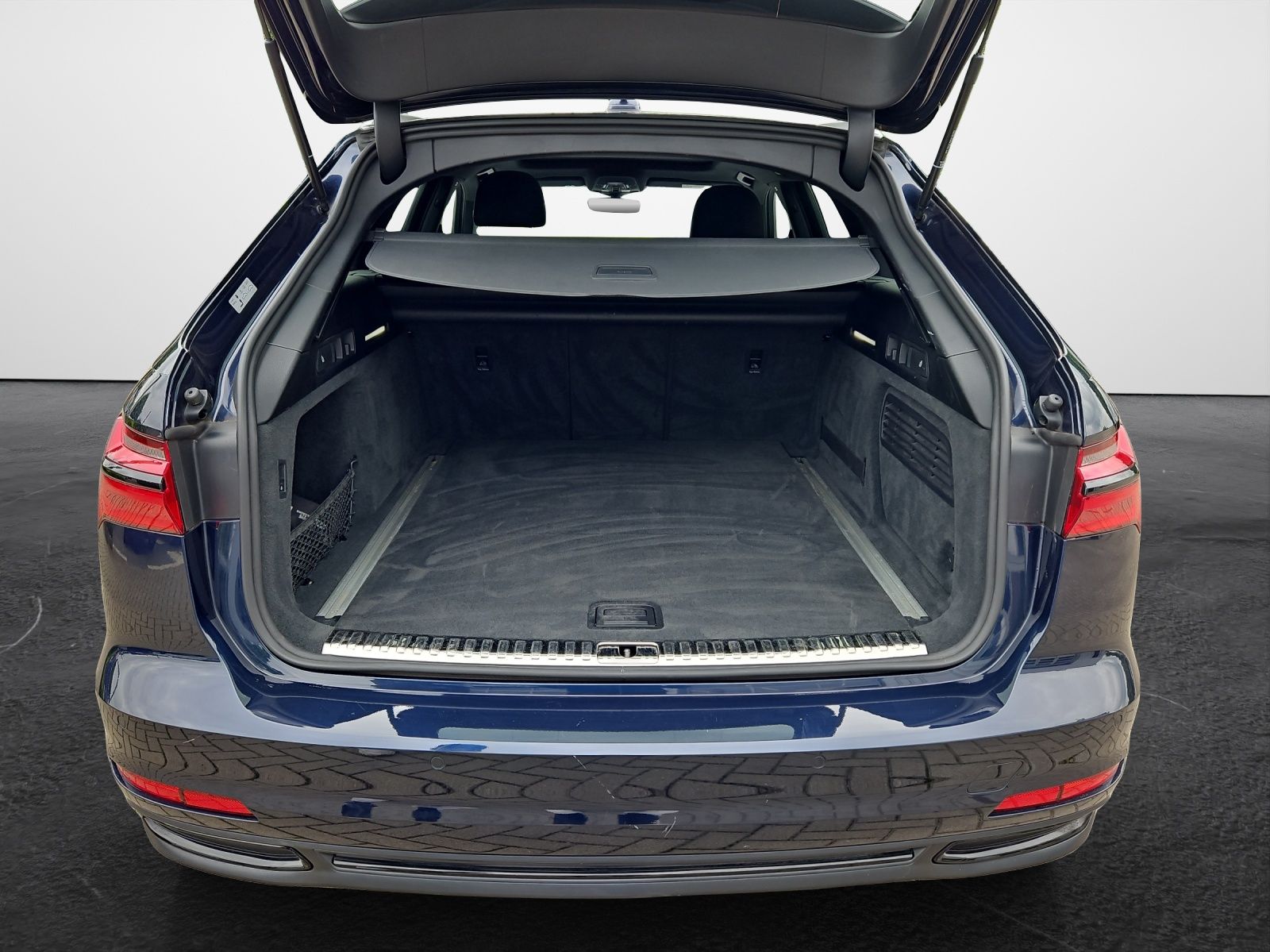 Audi A6 Avant 45 TFSI S tronic quattro - Samsaru's Car Outlet