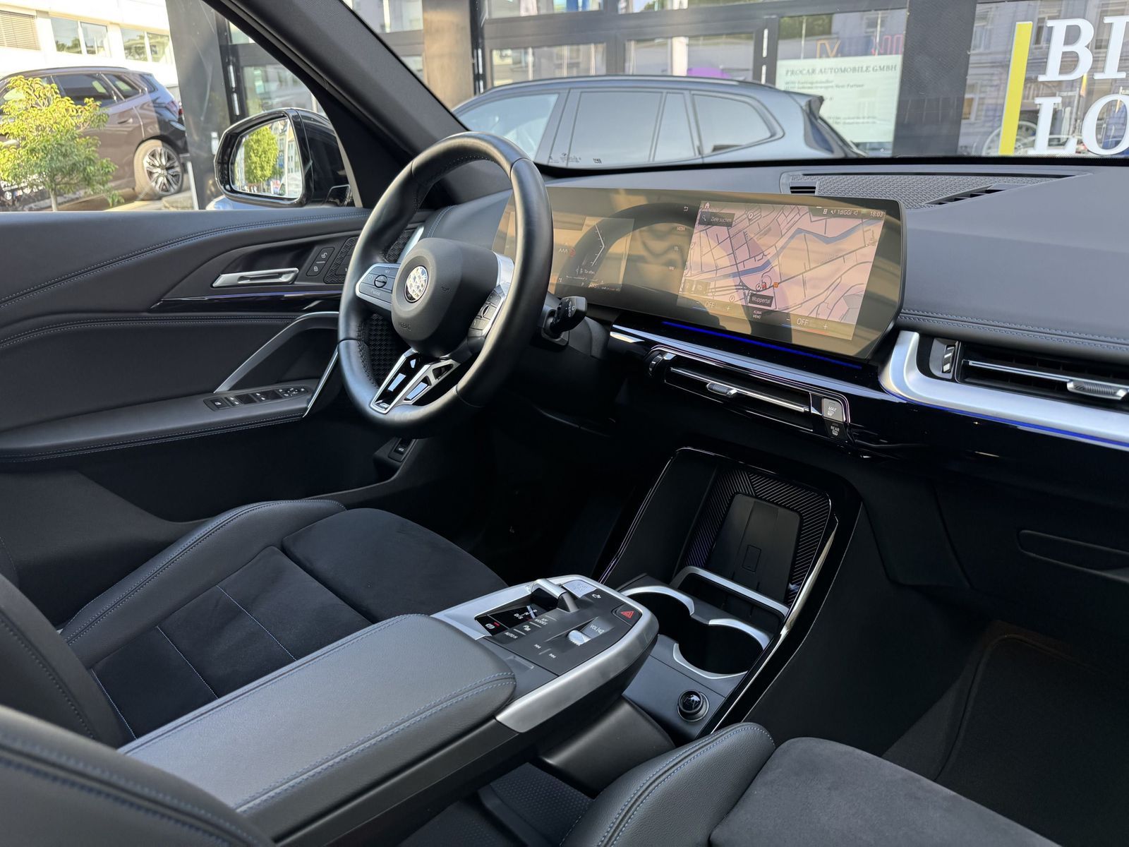 BMW X1 xDrive23i M Sport - Samsaru's Car Outlet