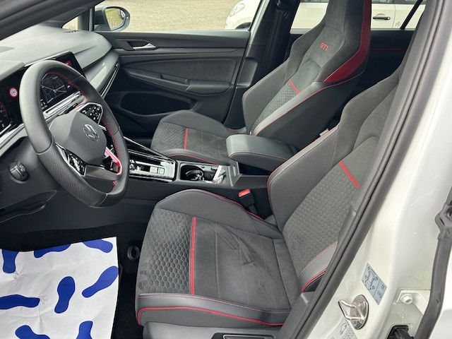 Volkswagen Golf VIII GTI Clubsport BLACK - Samsaru's Car Outlet