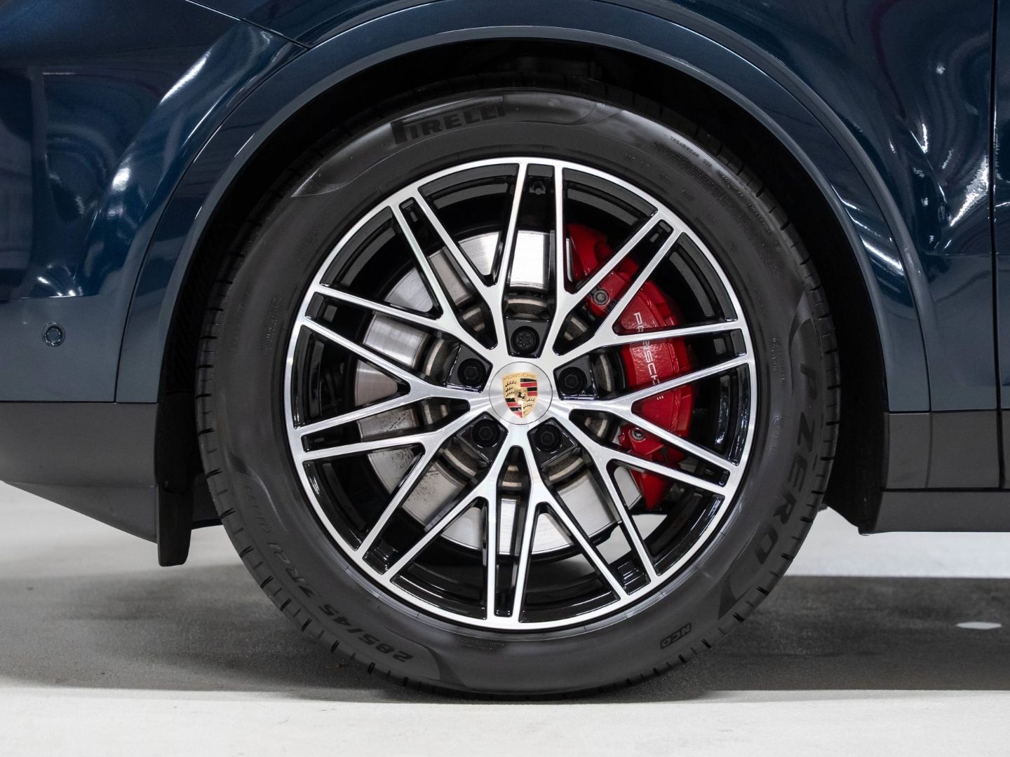 Porsche Cayenne InnoDrive Standheizung PASM AHK Panorama