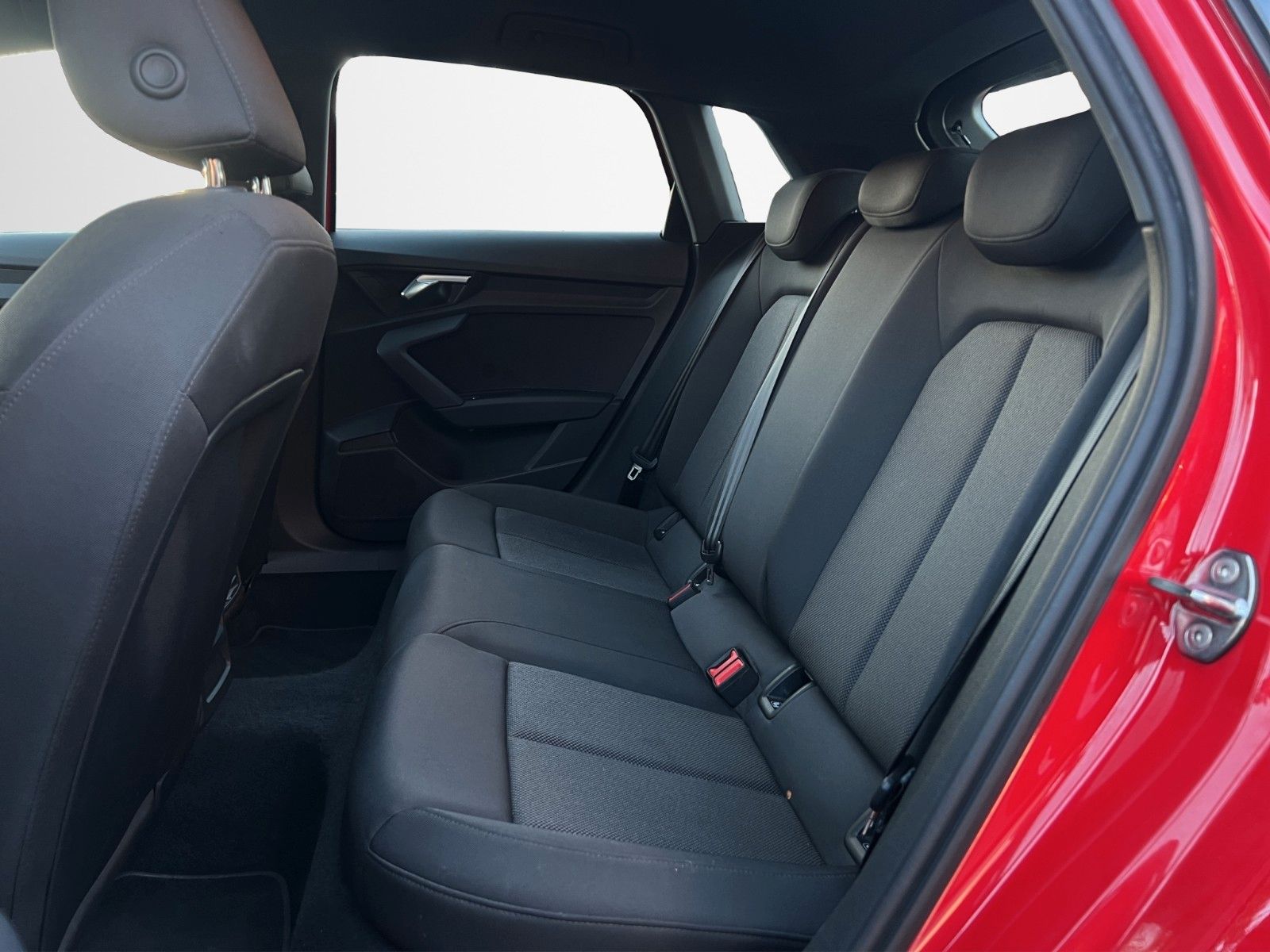 Audi A3 Sportback 30 TFSI advanced - Samsaru's Car Outlet