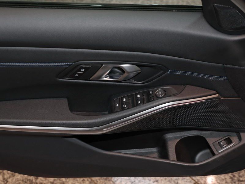 BMW 320d M Sport Lim DrivAssProf Adp.LED 360° HiFi
