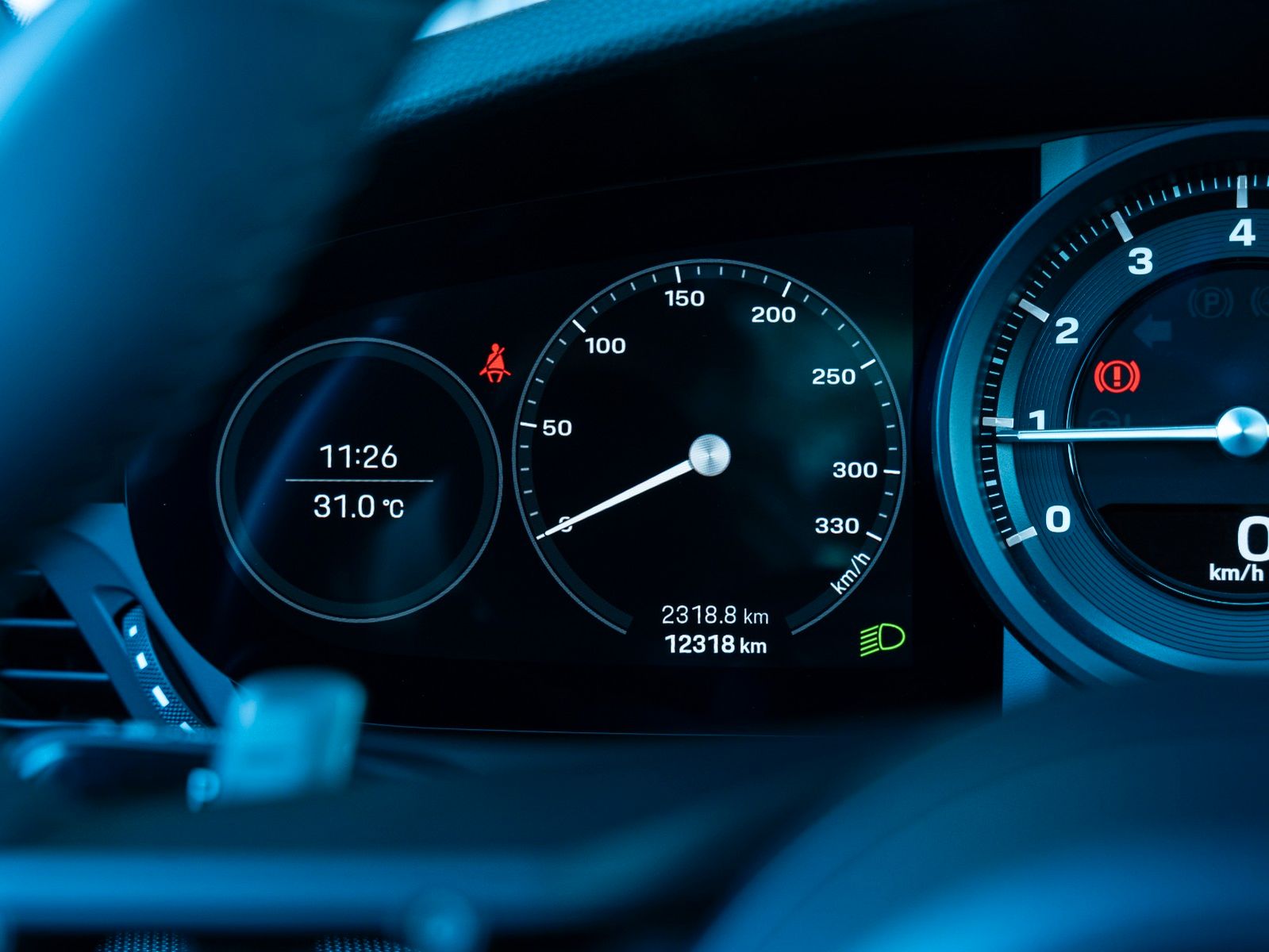 Porsche 911 Carrera 4 - Samsaru's Car Outlet