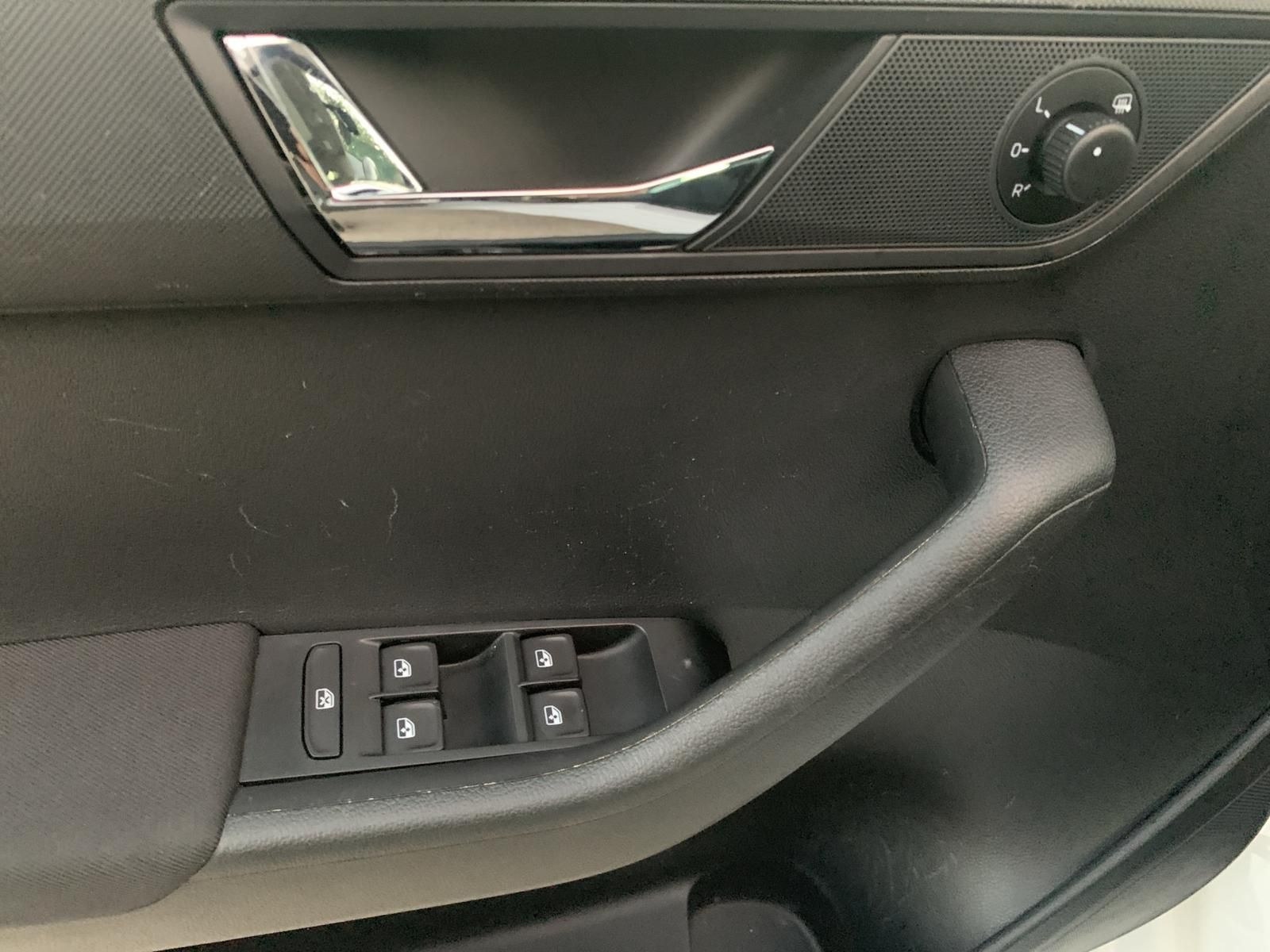 Skoda Fabia 1.0 TSI DSG - Samsaru's Car Outlet
