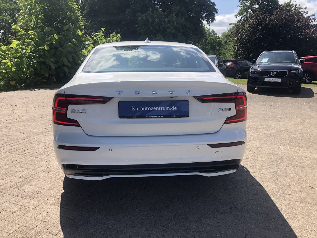 Volvo S60 B5 AWD Ultimate Dark