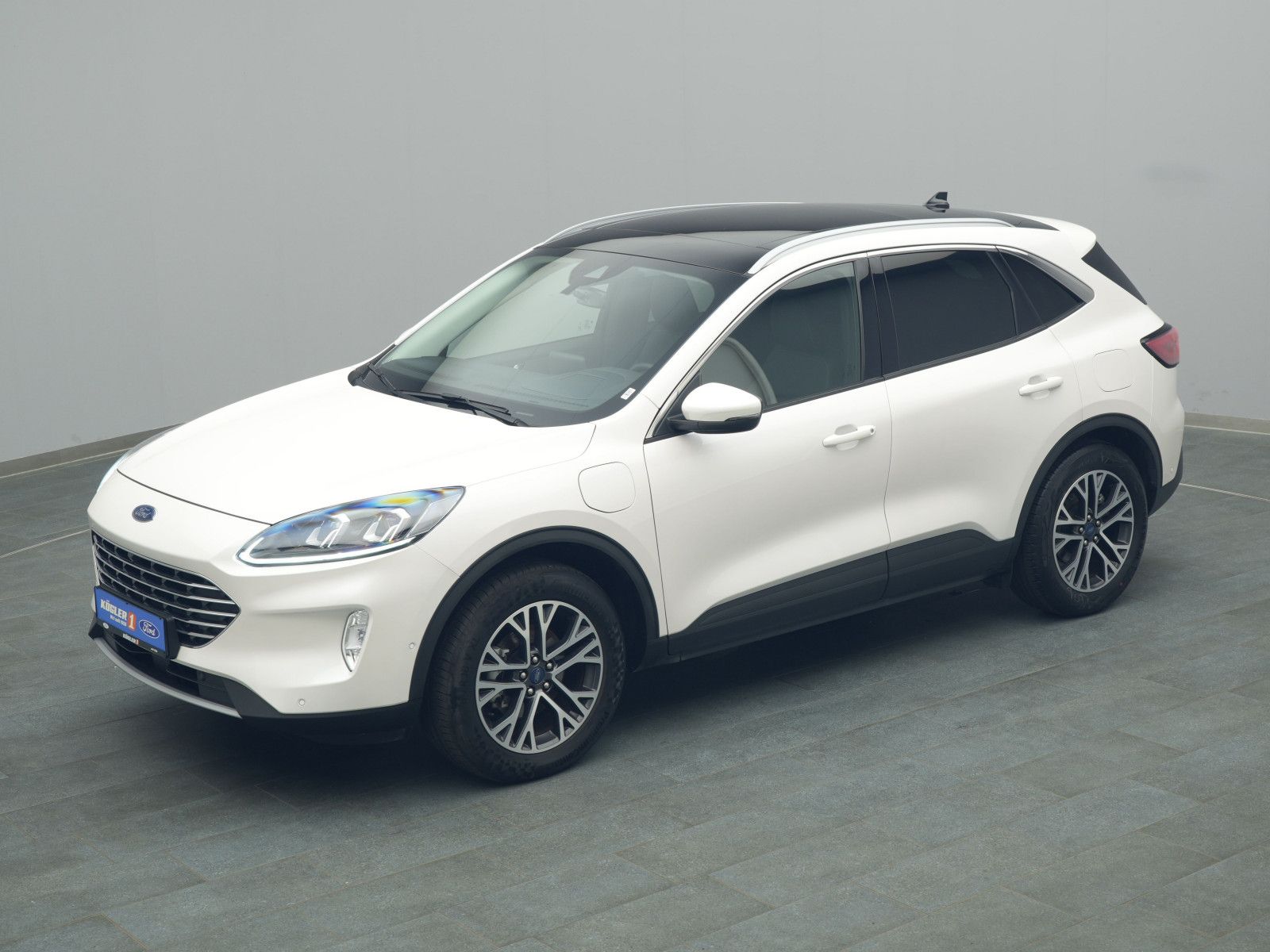 Ford Kuga Titanium X 225PS Plug-in-Hybrid Aut. - Samsaru's Car Outlet