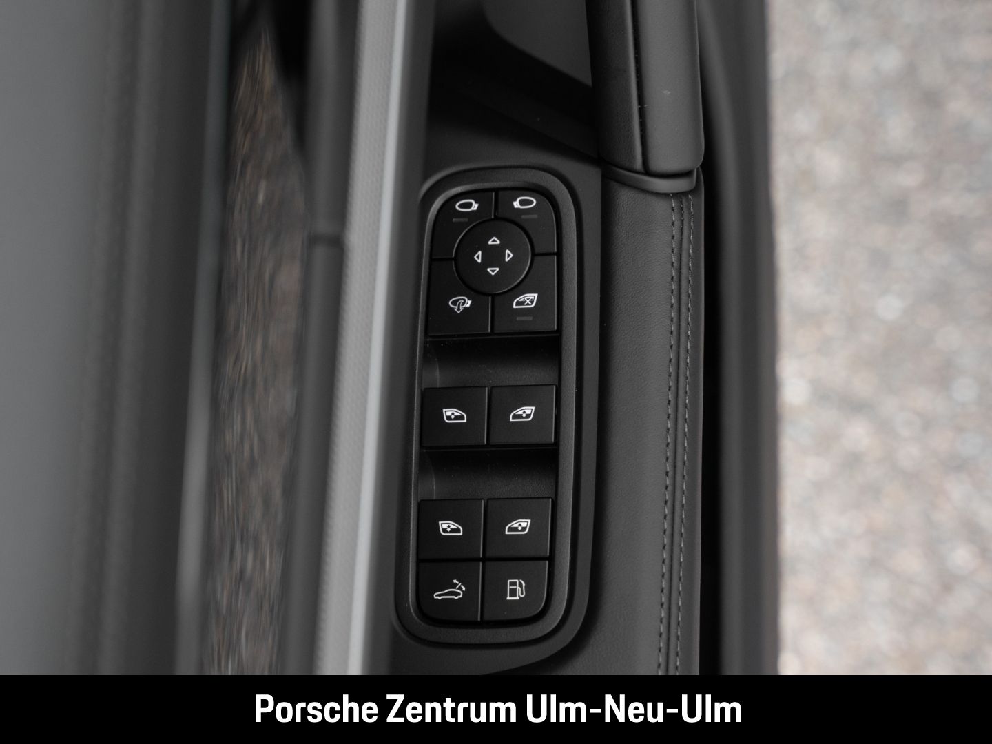 Porsche Cayenne E-Hybrid BOSE LED-Matrix Panoramadach
