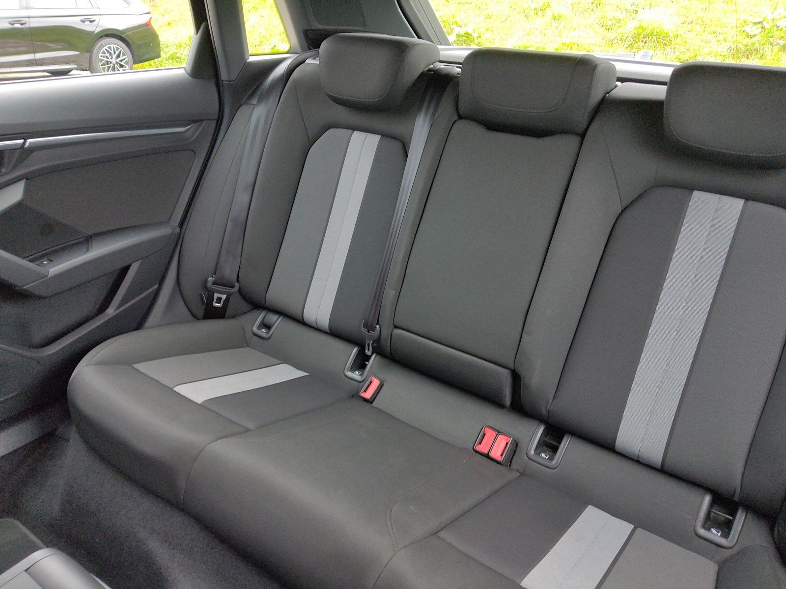 Audi A3 Sportback 30 TFSI S tronic Navi ACC Sitzh Amb