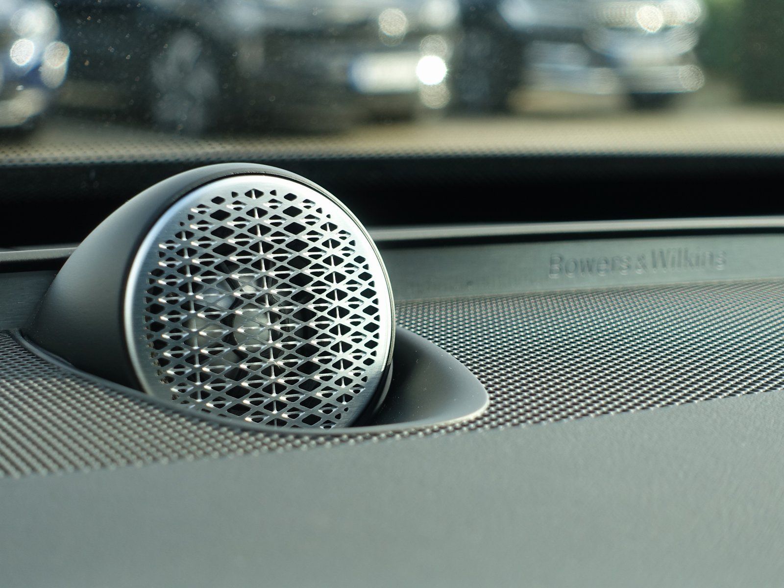 Volvo XC90 Plus Dark T8 AWD Plug-in Hybrid B&W/HUD