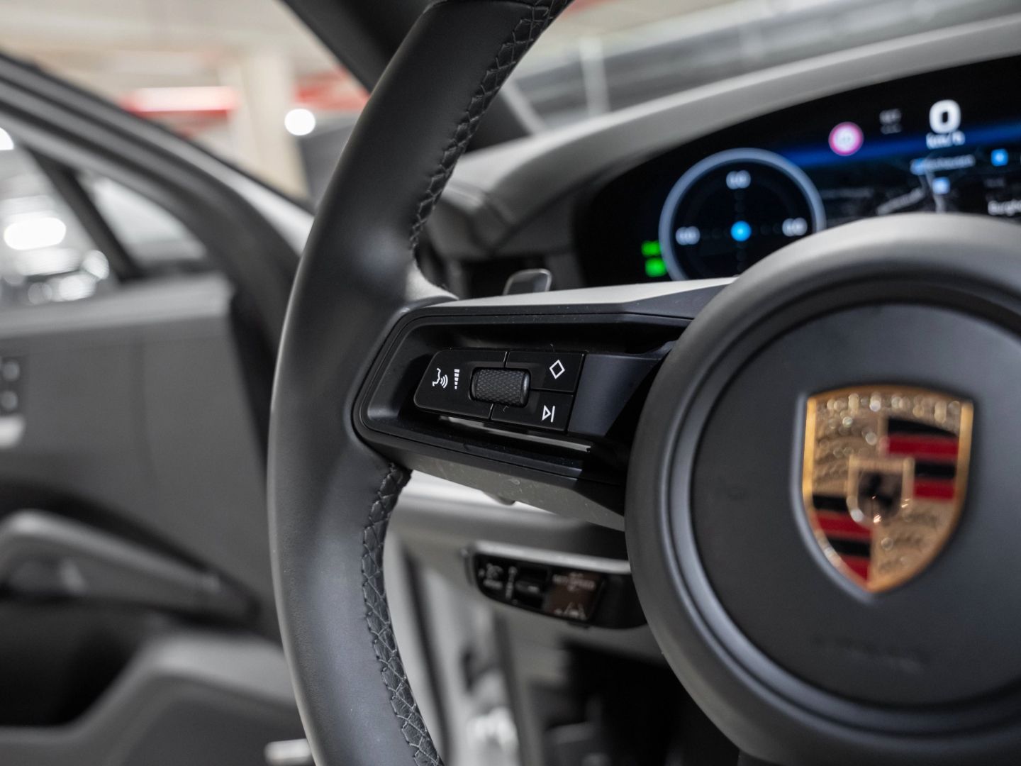 Porsche Cayenne S BOSE Standheizung Surround View PASM