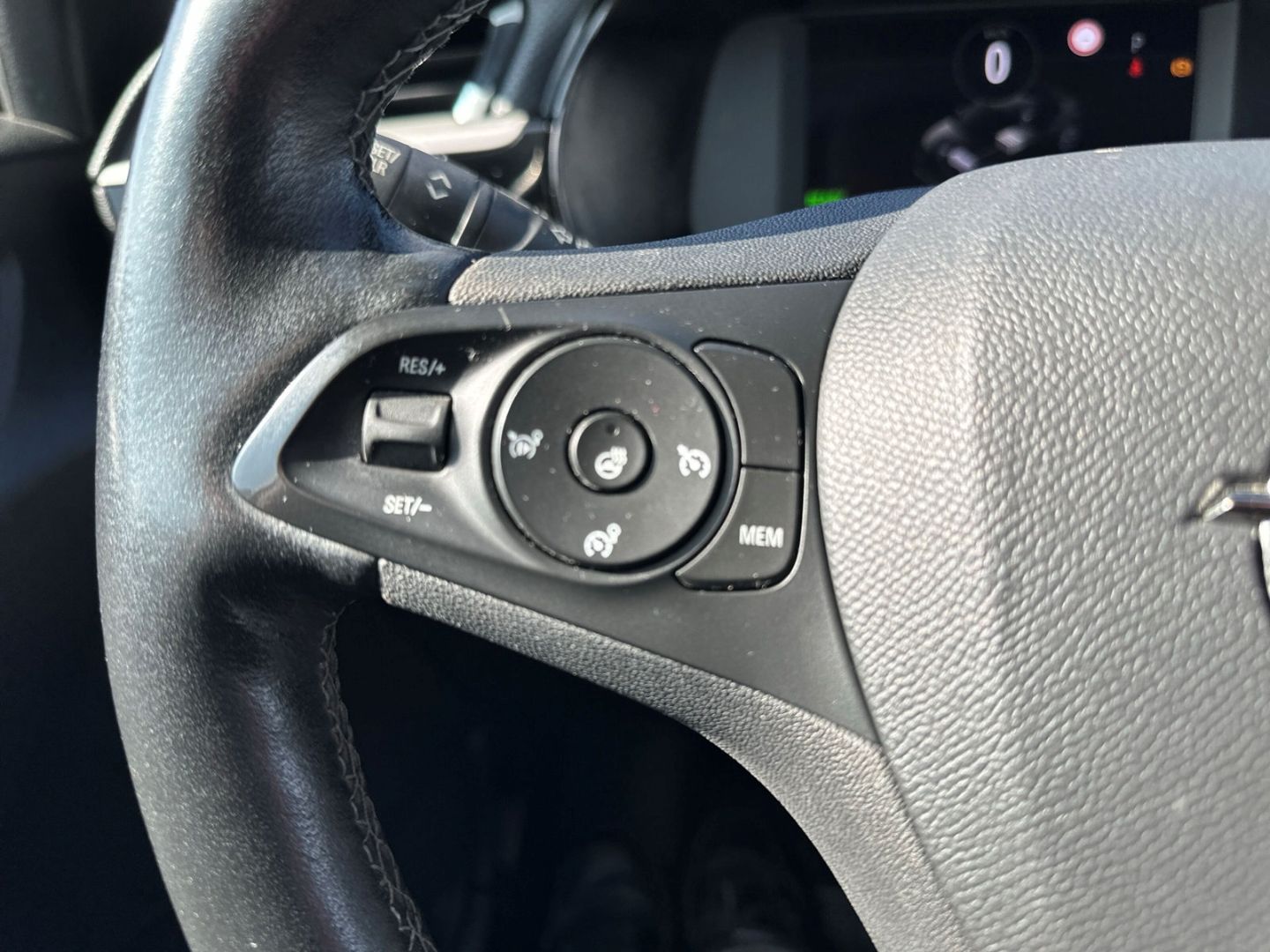 Opel Corsa-e F 50kWh - Samsaru's Car Outlet