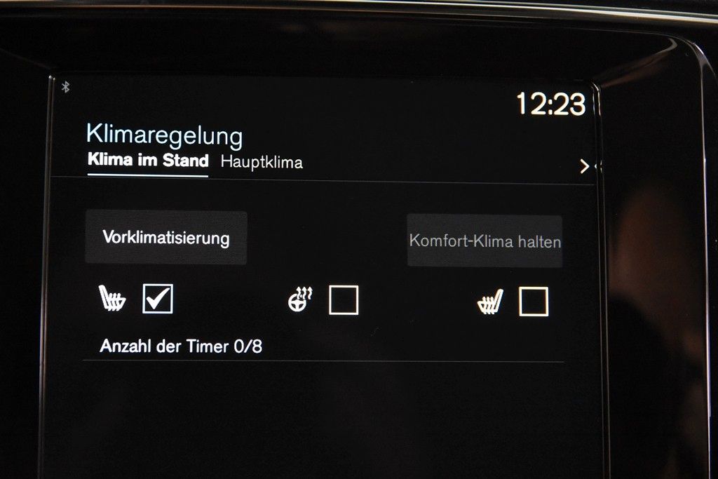 Volvo XC40 T4 Recharge Inscription - Samsaru's Car Outlet