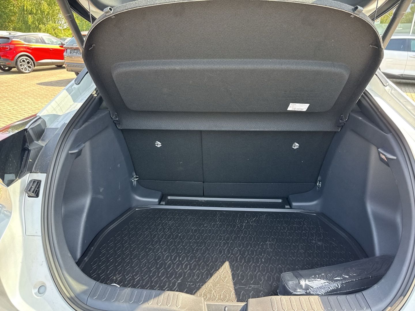 Toyota C-HR Hybrid FWD Team Deutschland 1.8 EU6e Navi L