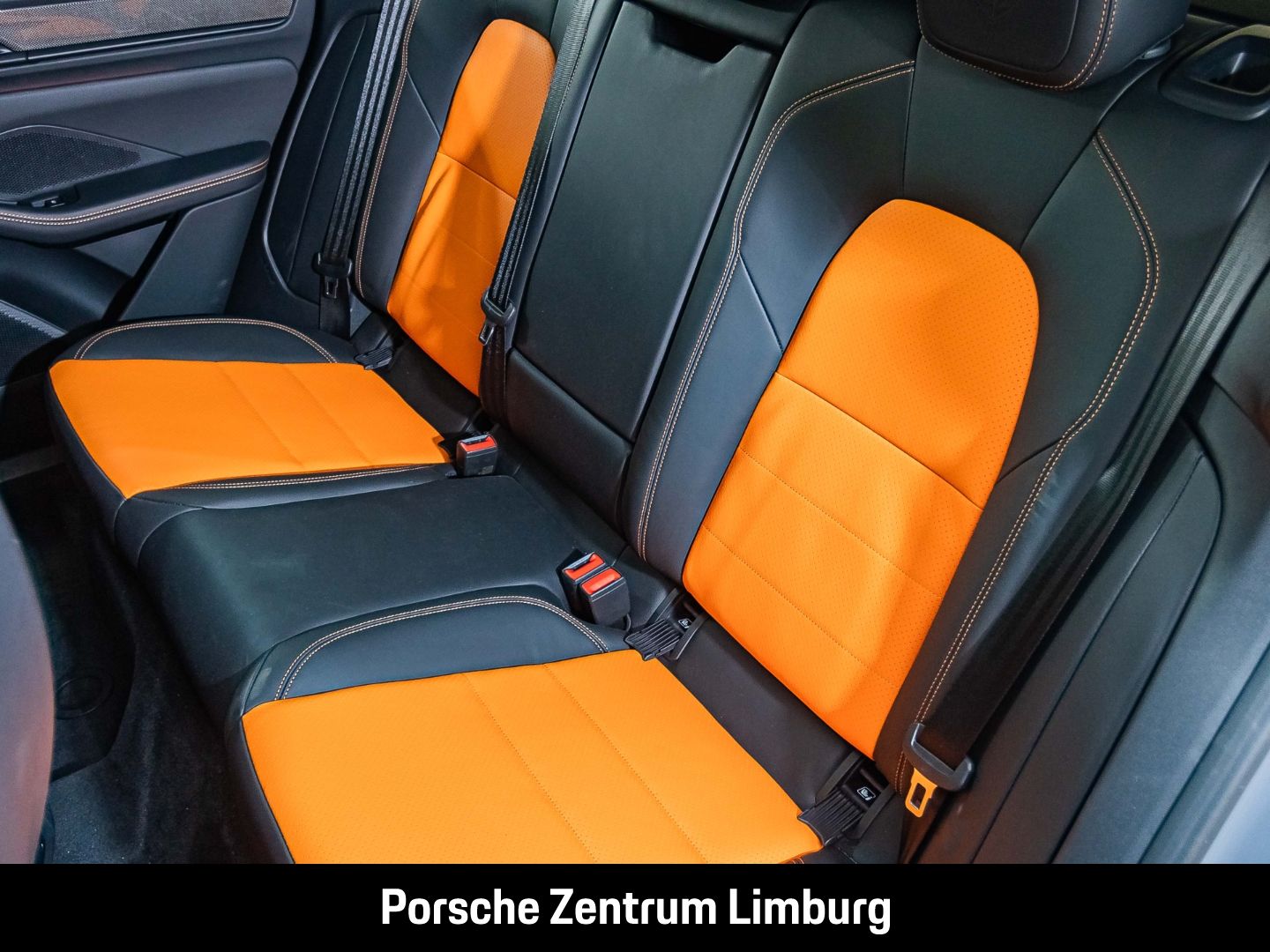 Porsche Macan 4S BOSE Luftfederung Panoramadach LED