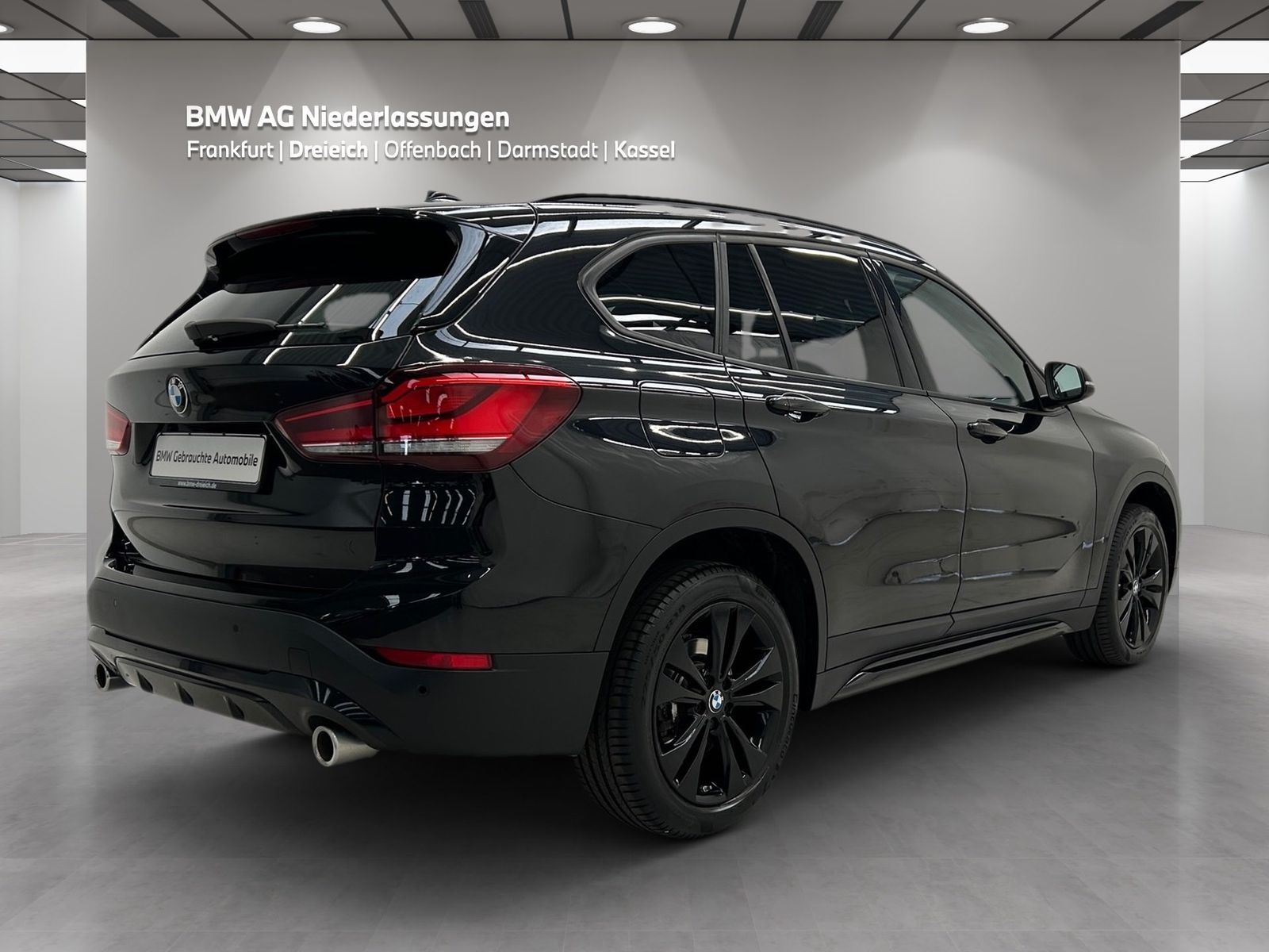 BMW X1 xDrive20i Sport Line - Samsaru's Car Outlet