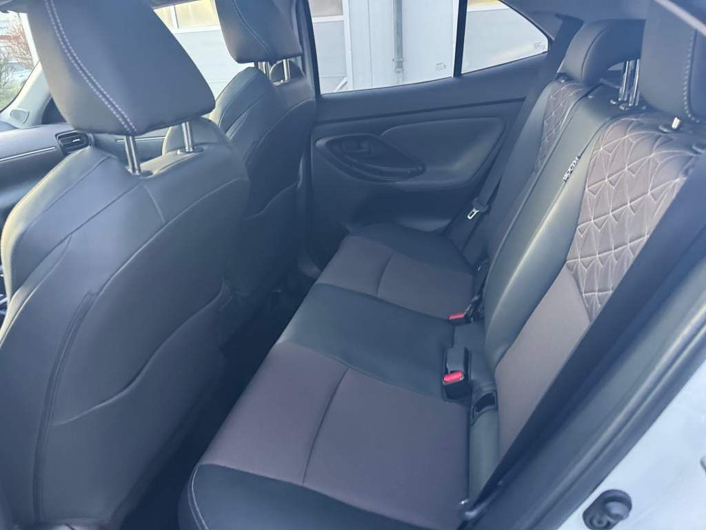 Toyota Yaris Cross Hybrid 1.5 VVT-i Elegant