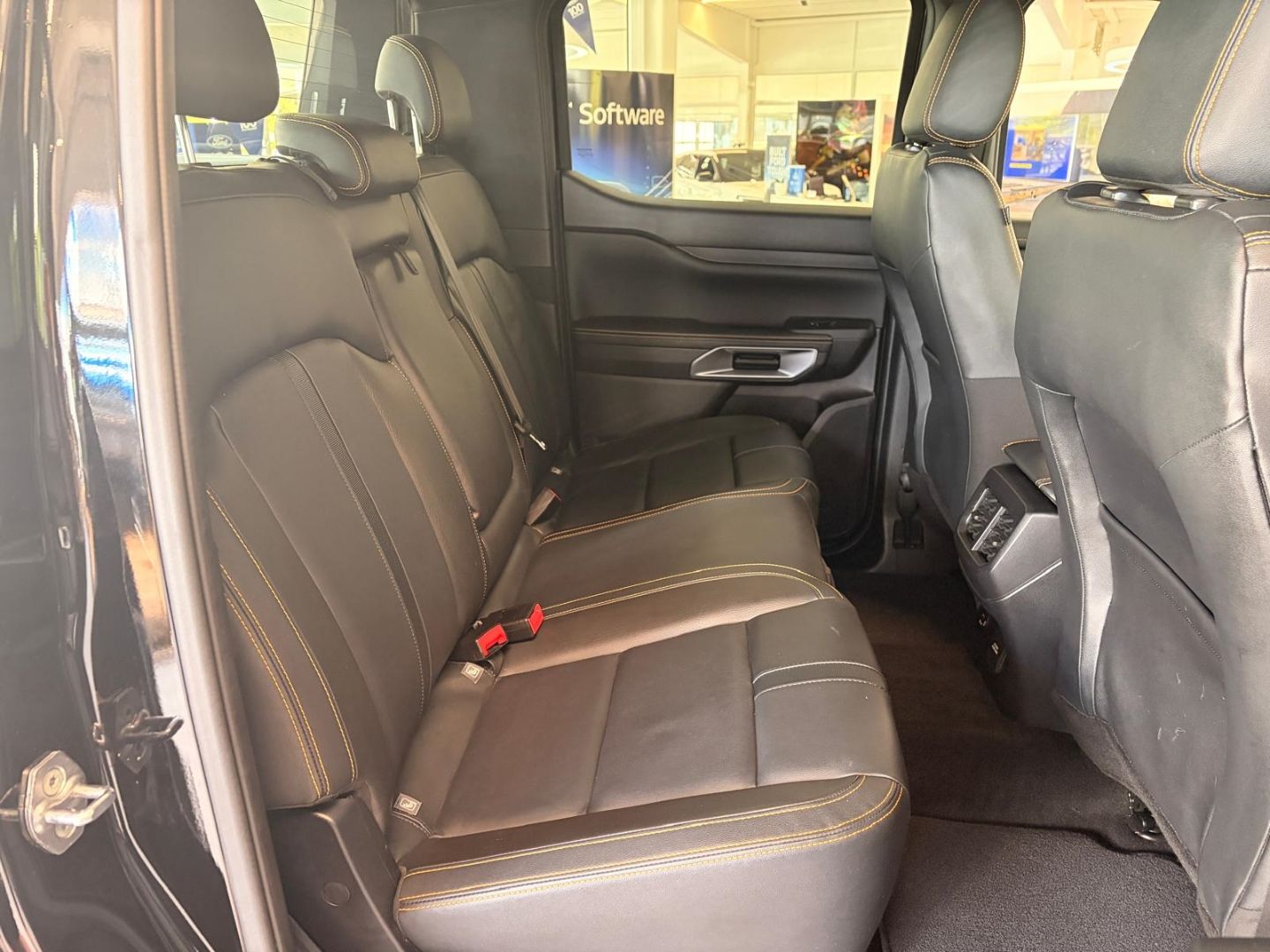 Ford Ranger Wildtrak DoKa e-4WD+AHK+PDC+DAB+NAV+BLIS+