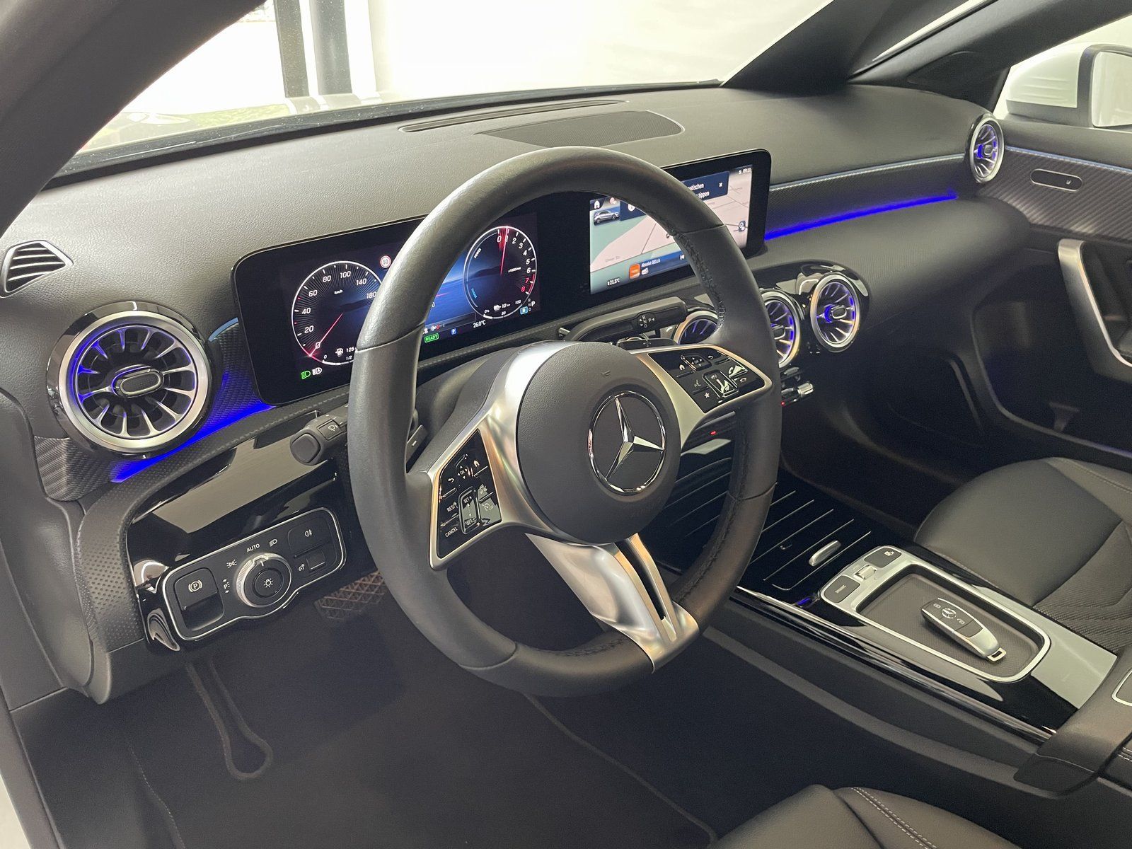 Mercedes-Benz A 250 e ProgAdvPlus - Samsaru's Car Outlet