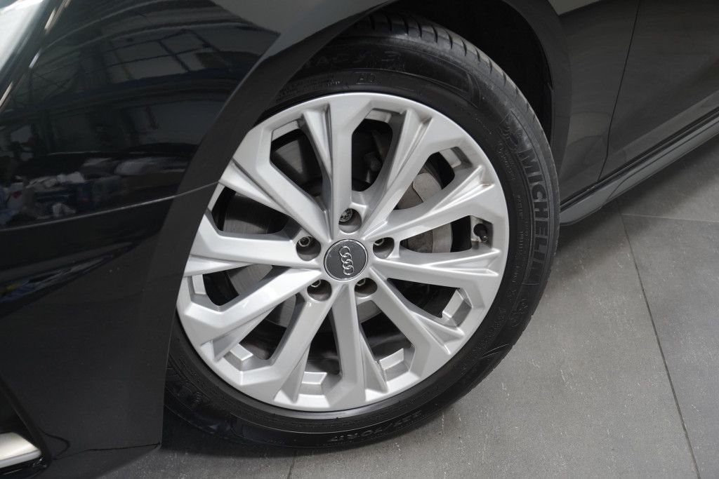 Audi A4 Avant 40 TDI q. - Samsaru's Car Outlet