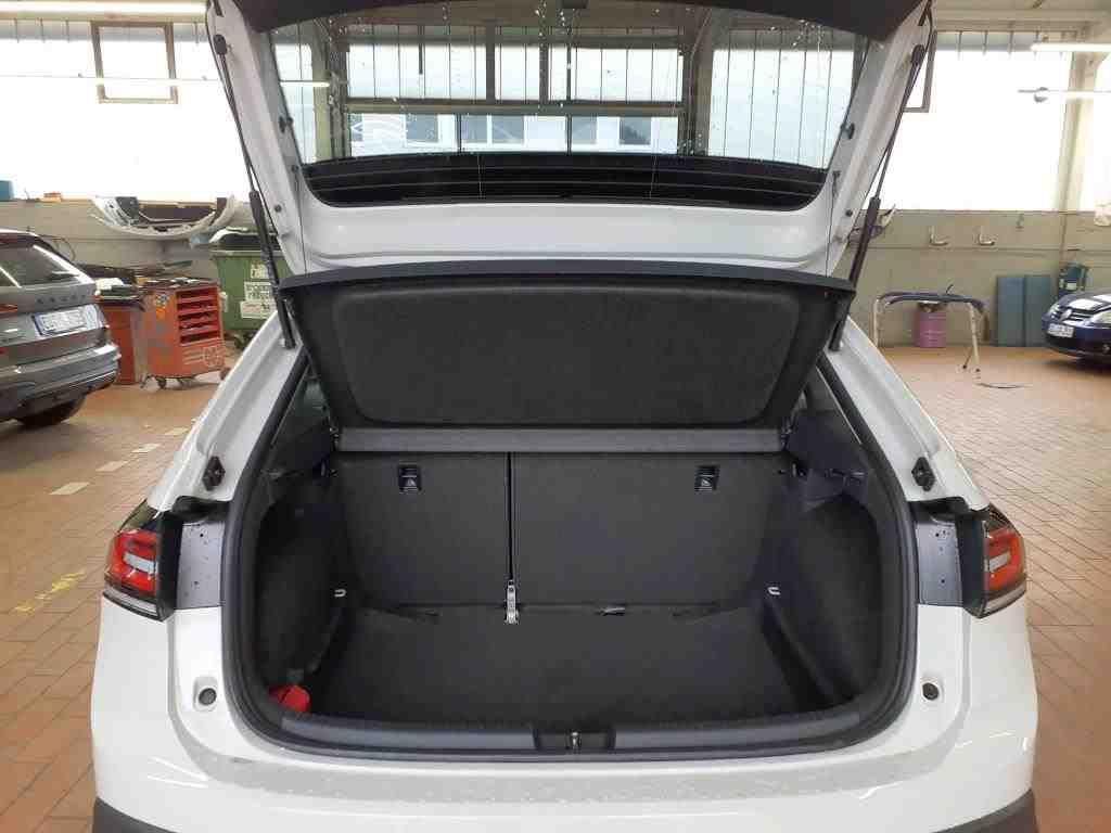 Volkswagen Taigo 1.0 TSI - Samsaru's Car Outlet