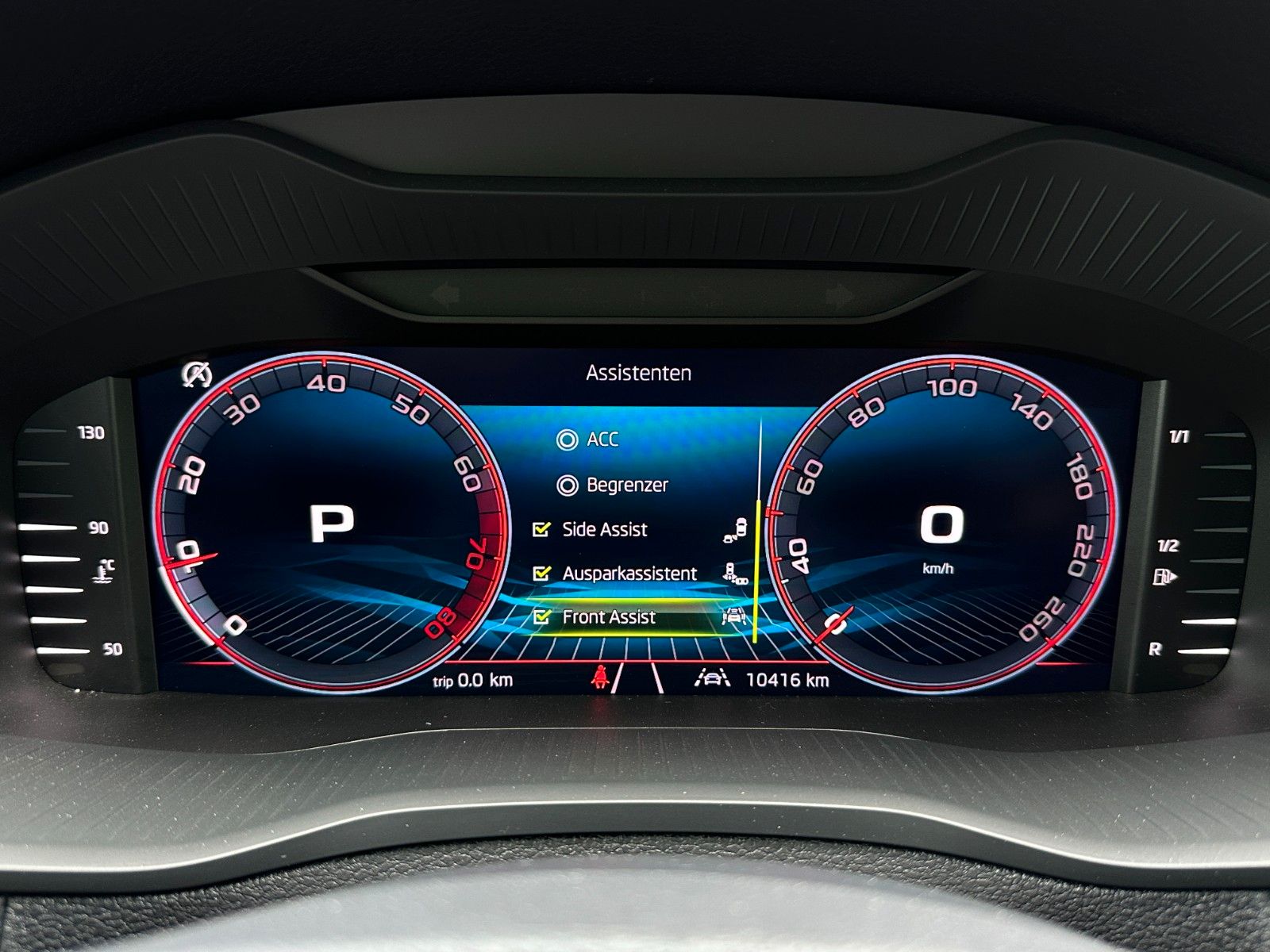 Skoda 150PS DSG Sportline NAVI ACC KAMERA eHK LM19"AHK