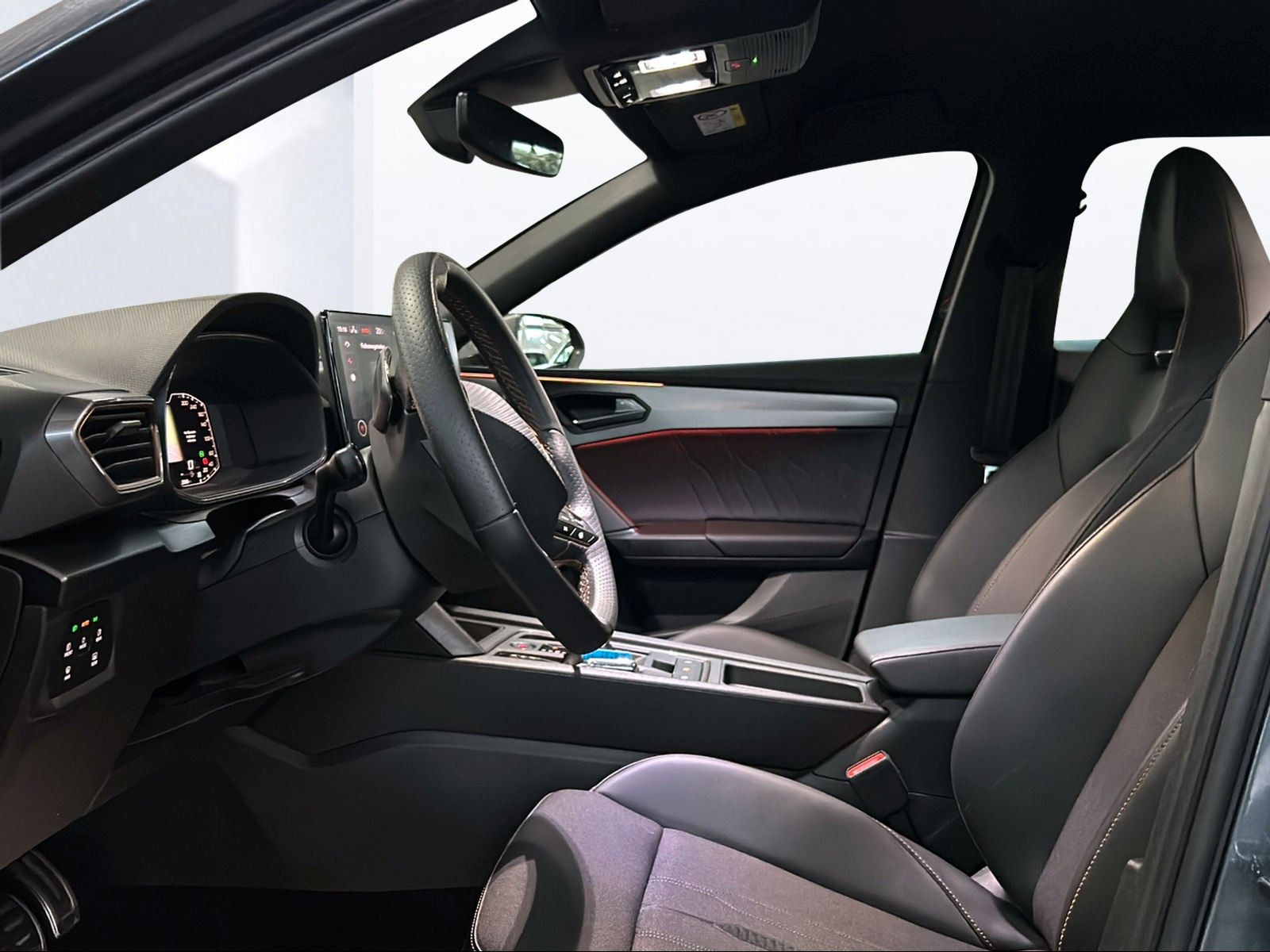 Cupra Leon 1.4 e-HYBRID - Samsaru's Car Outlet