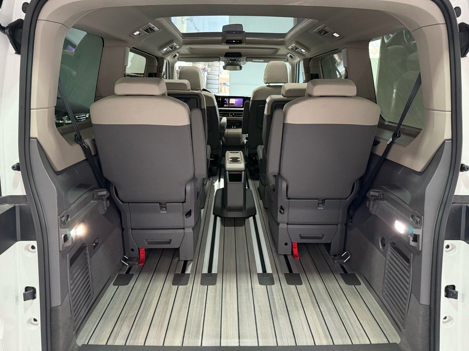 Volkswagen T7 Multivan Edition - Samsaru's Car Outlet